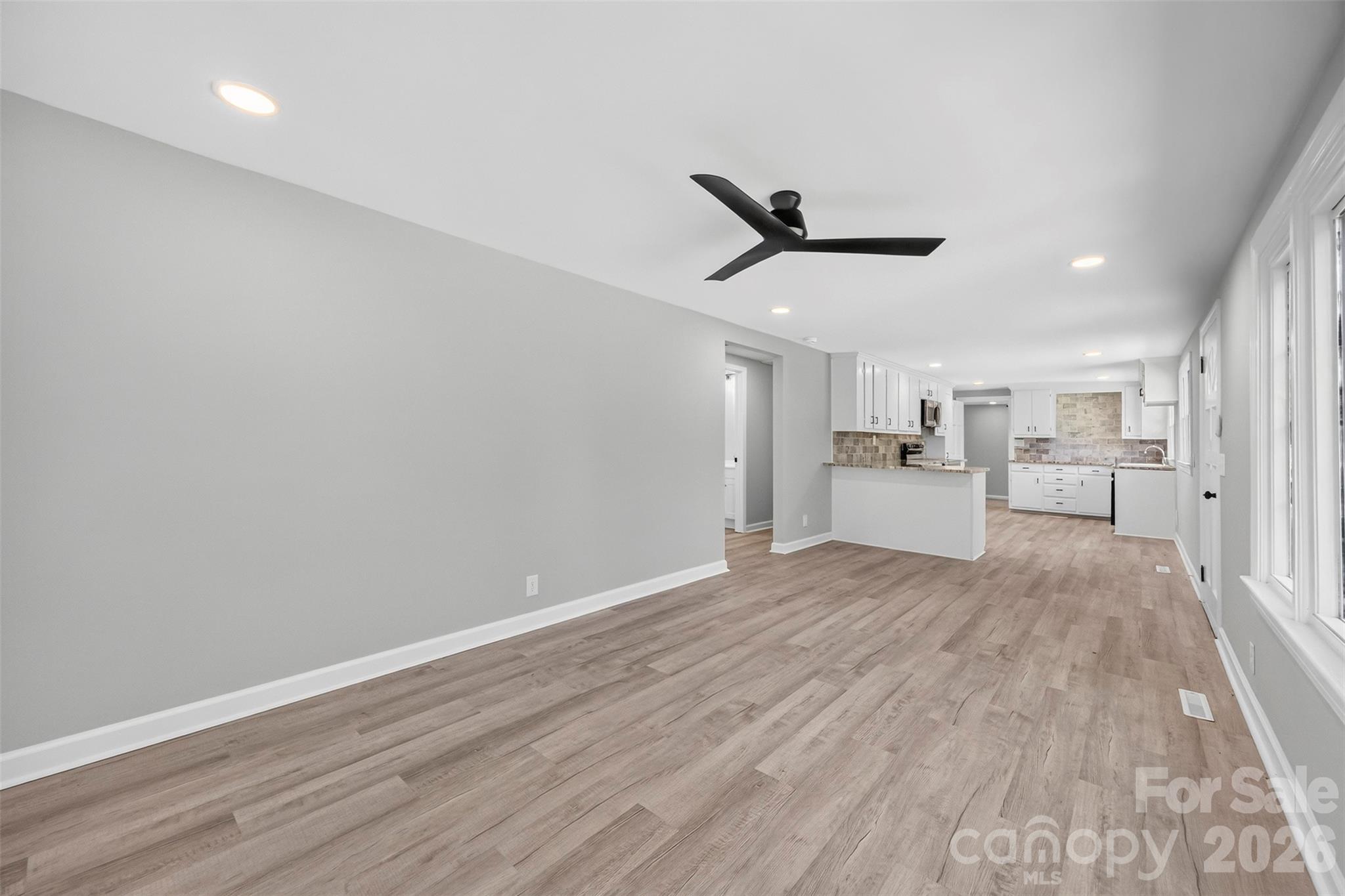 Single Family Residence at 435 Mahaffey Drive, Salisbury, photo 9 of 34