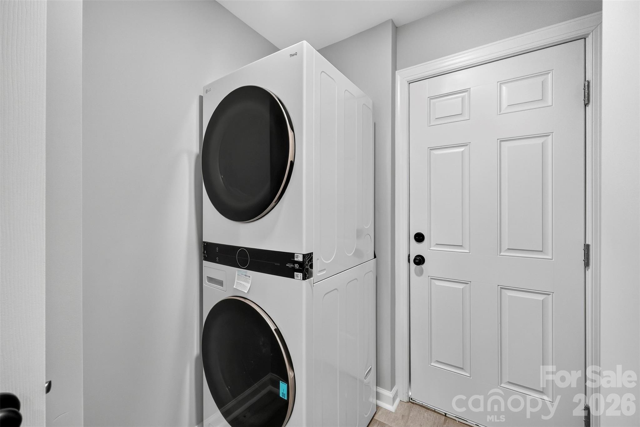 Single Family Residence at 435 Mahaffey Drive, Salisbury, photo 18 of 34