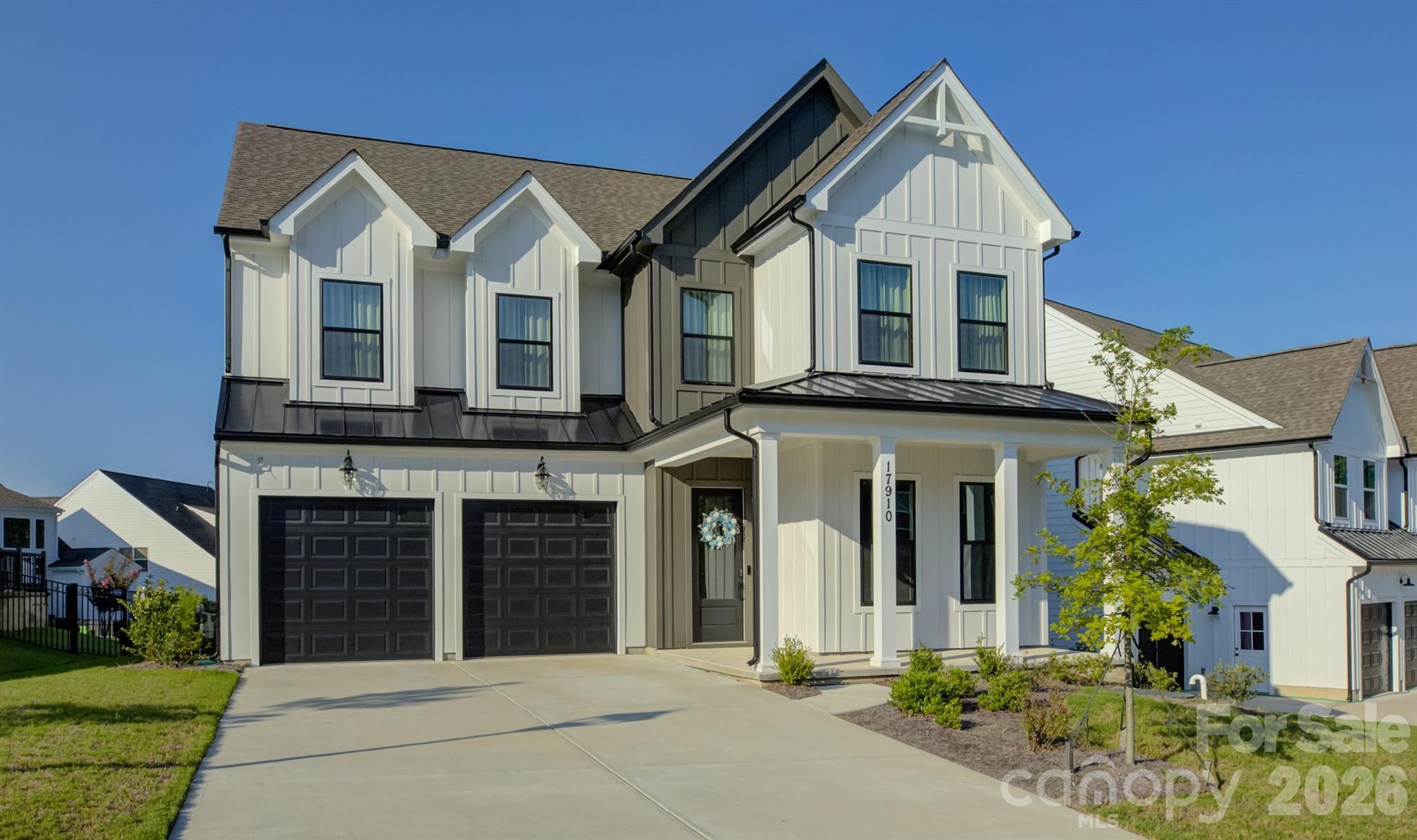 Single Family Residence at 17910 Wilbanks Drive, Charlotte