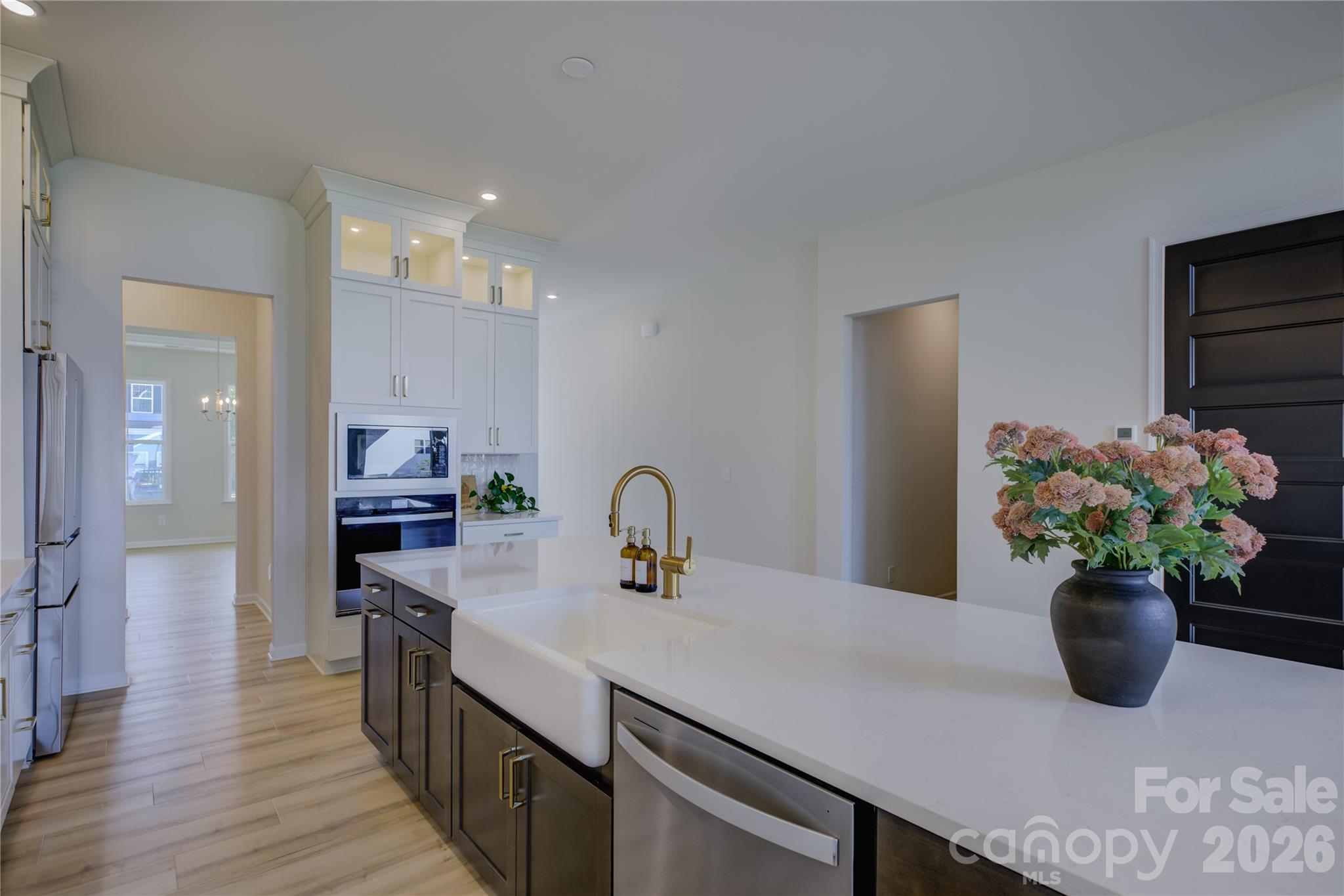 Single Family Residence at 17910 Wilbanks Drive, Charlotte, photo 11 of 48