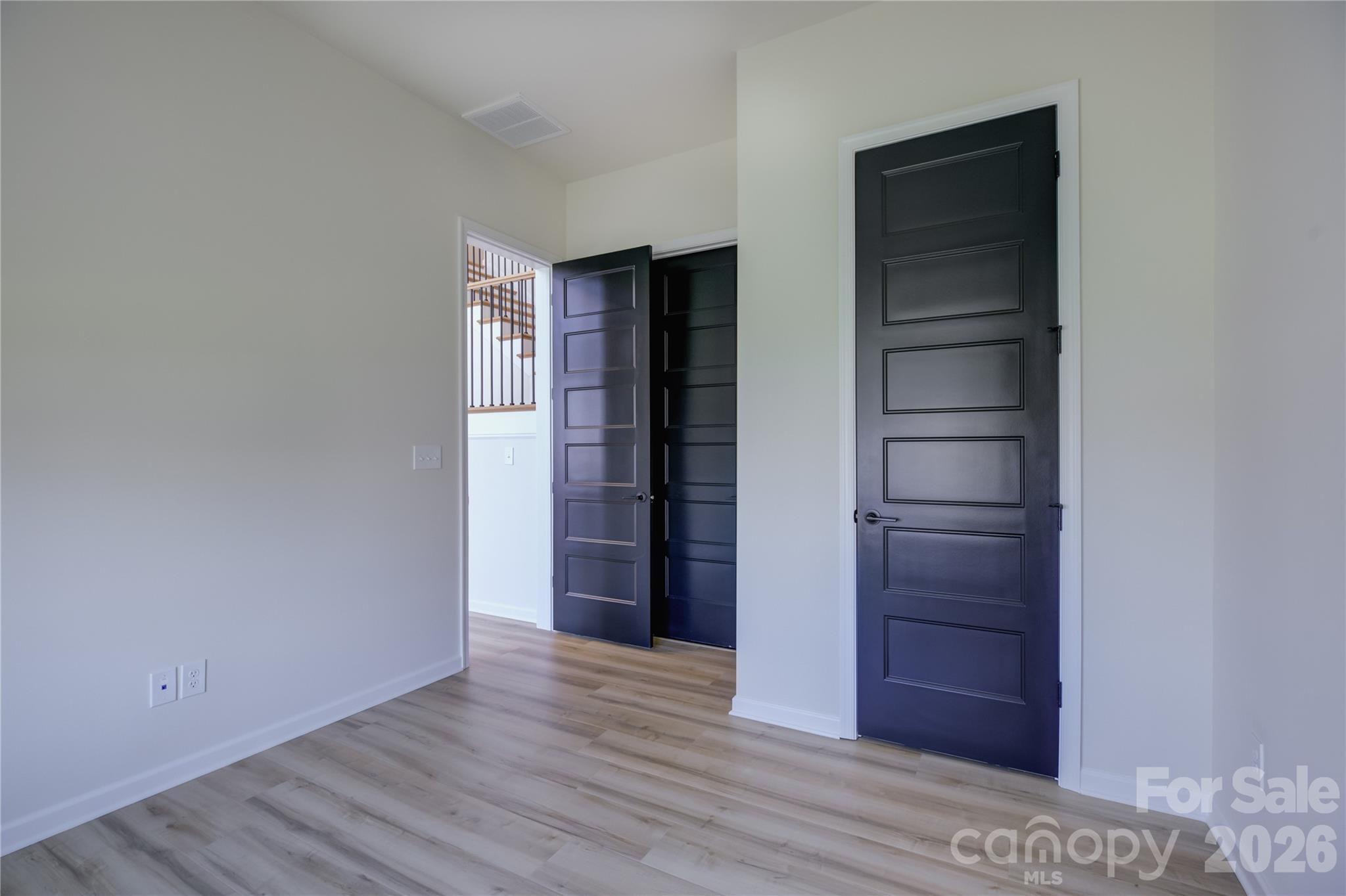 Single Family Residence at 17910 Wilbanks Drive, Charlotte, photo 20 of 48