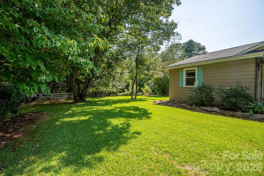 Single Family Residence at 8095 Henry Harris Road, Indian Land, photo 33 of 43