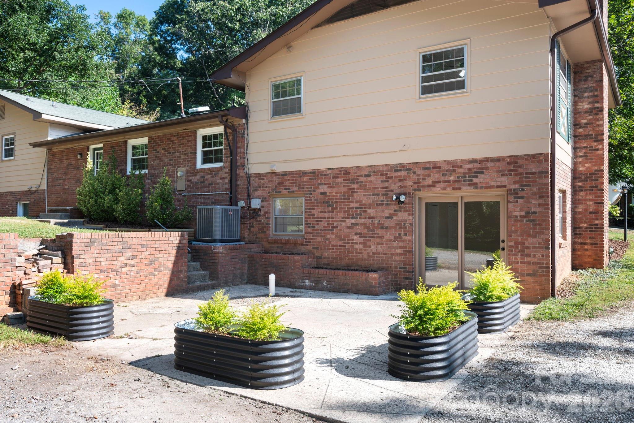 Spacious back patio for enjoying the outdoors - 2 Independence Boulevard, Asheville