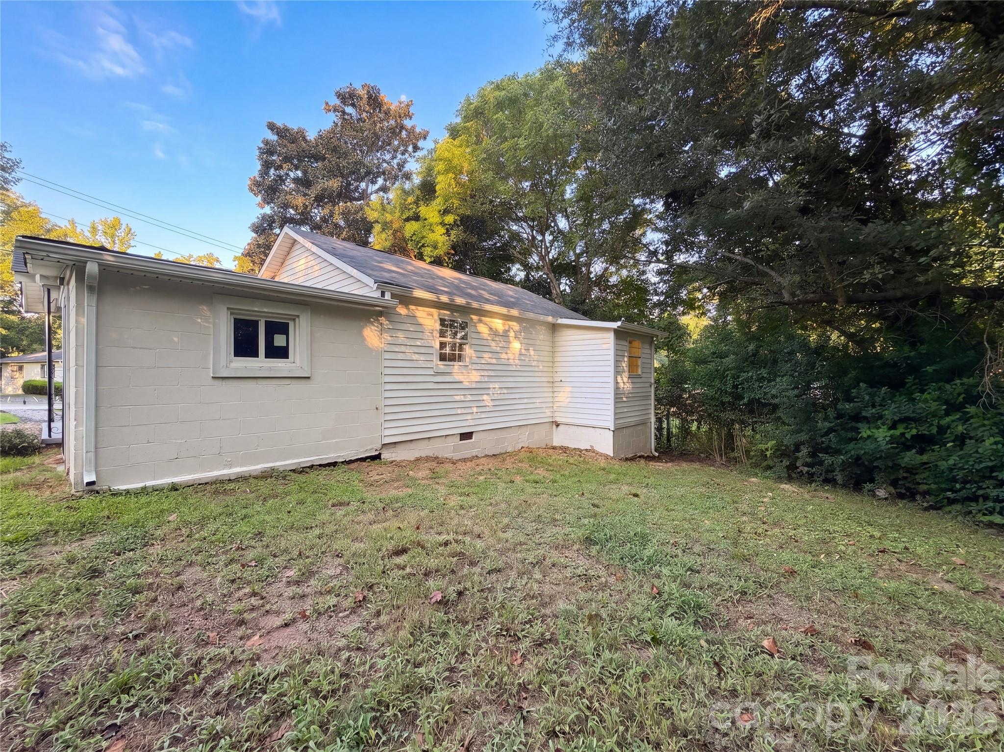 Single Family Residence at 224 Avery Street, Fort Mill, photo 14 of 15