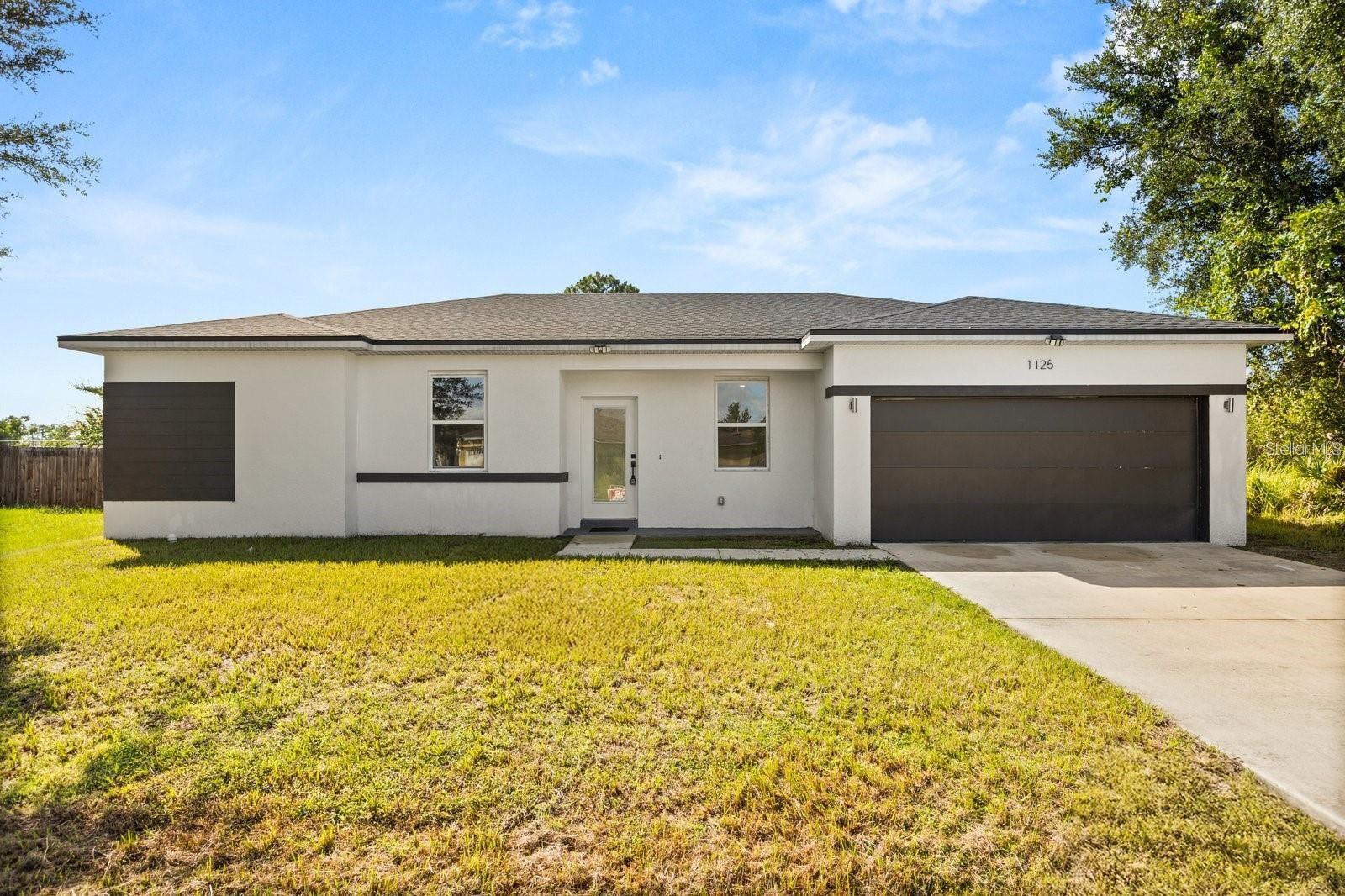 Single Family Residence at 1125 MUNSTER CT, KISSIMMEE, photo 2 of 25