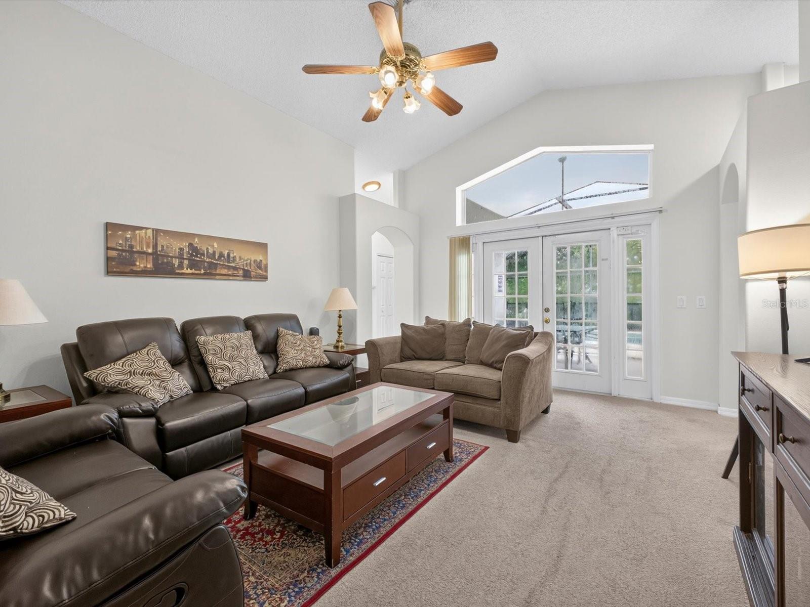 Single Family Residence at 8014 SPRING CREEK DR, KISSIMMEE, photo 8 of 32