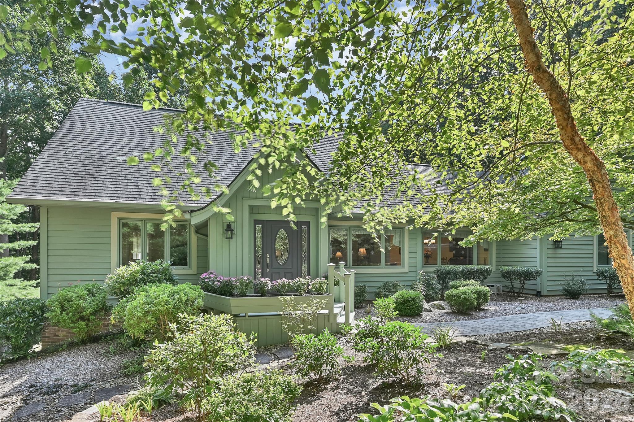 3 Rodney Court