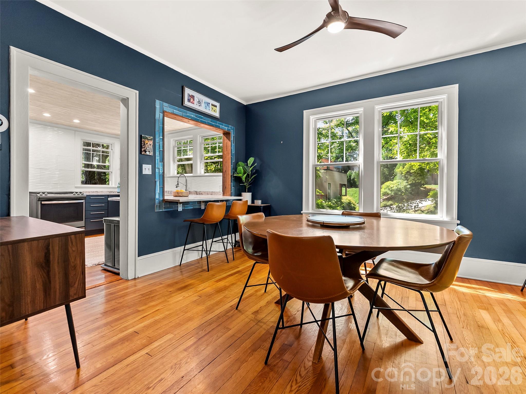 Single Family Residence at 1 Kenilworth Road, Asheville, photo 6 of 46