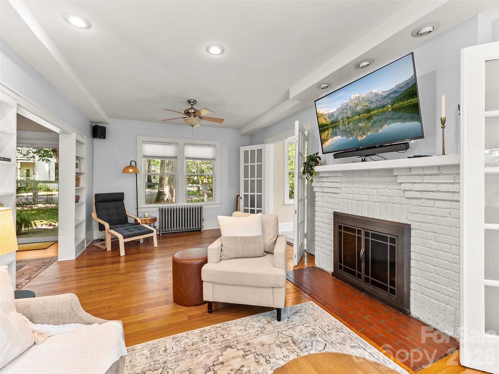 Single Family Residence at 1 Kenilworth Road, Asheville, photo 16 of 46