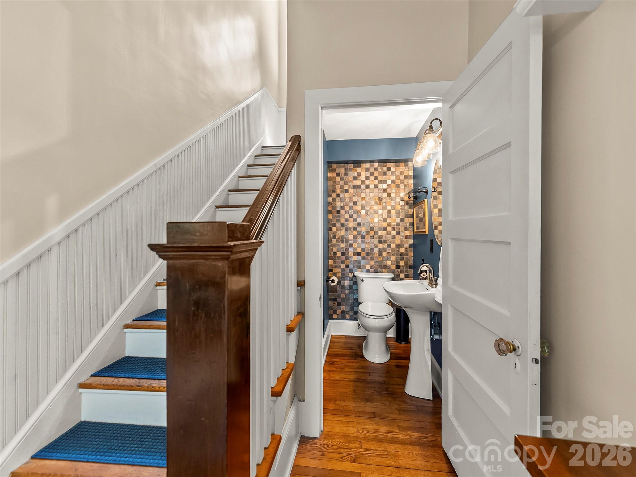 Single Family Residence at 1 Kenilworth Road, Asheville, photo 18 of 46