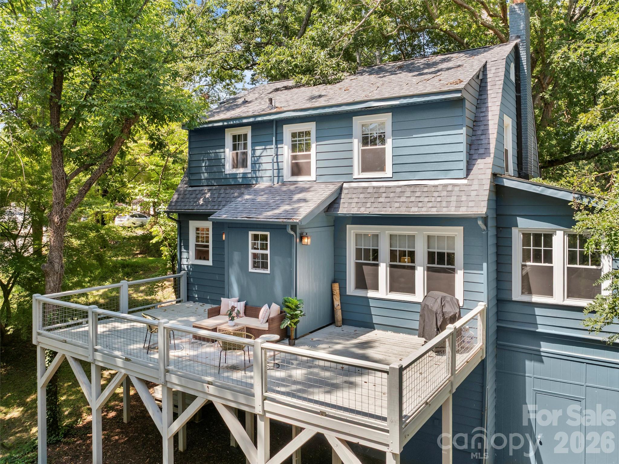 Huge private deck off the kitchen - 1 Kenilworth Road, Asheville