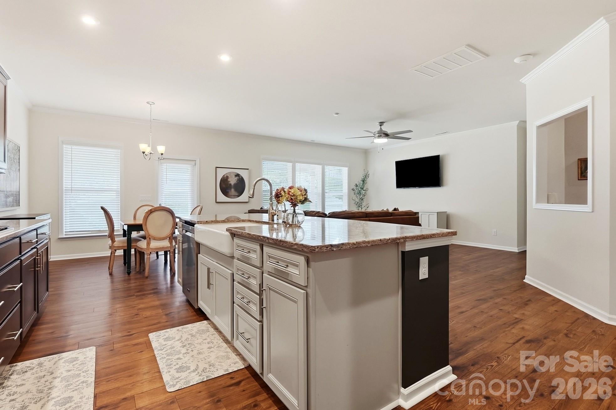 Single Family Residence at 5091 Havencrest Drive, Fort Mill, photo 16 of 47