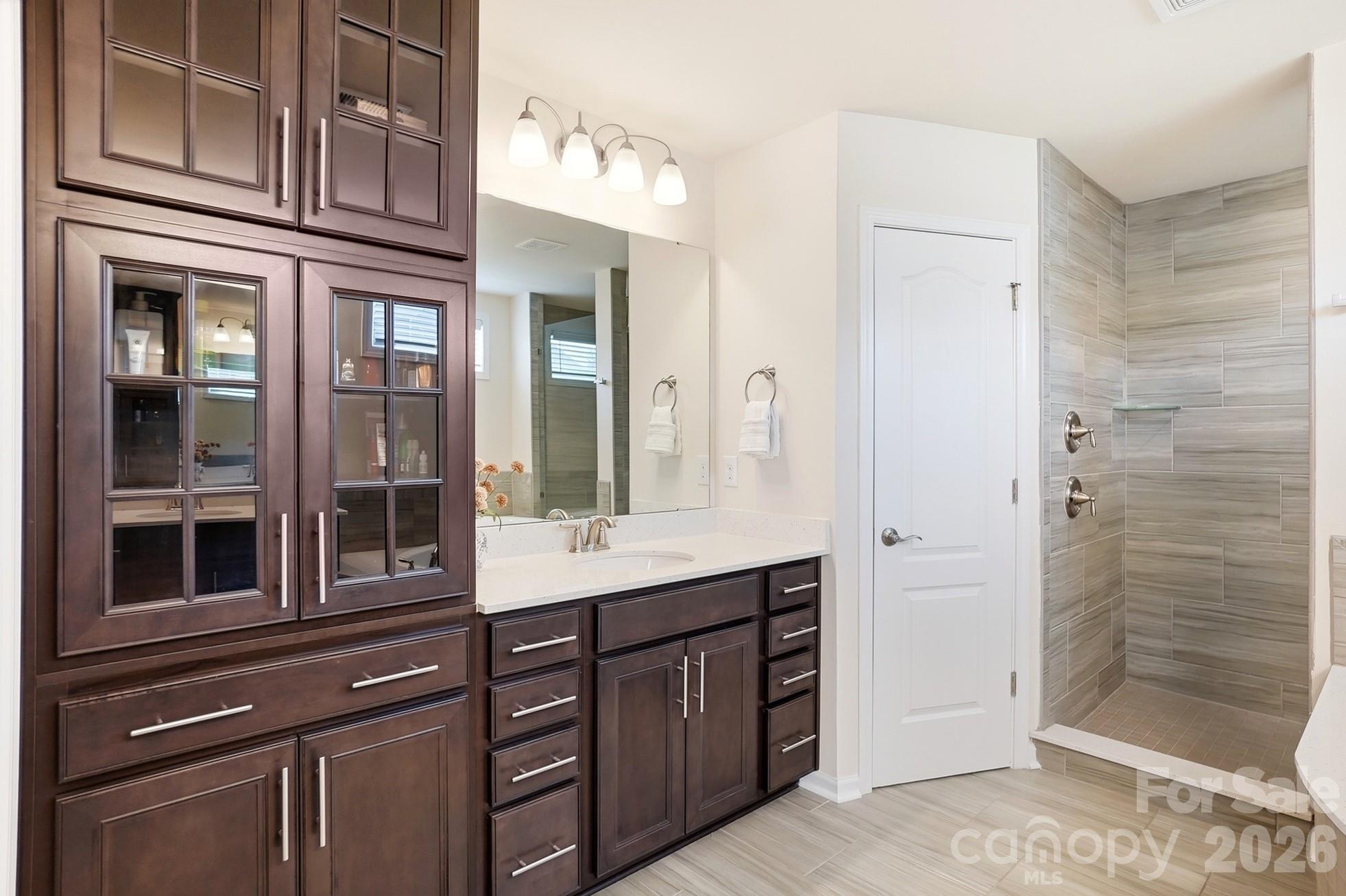 Single Family Residence at 5091 Havencrest Drive, Fort Mill, photo 33 of 47