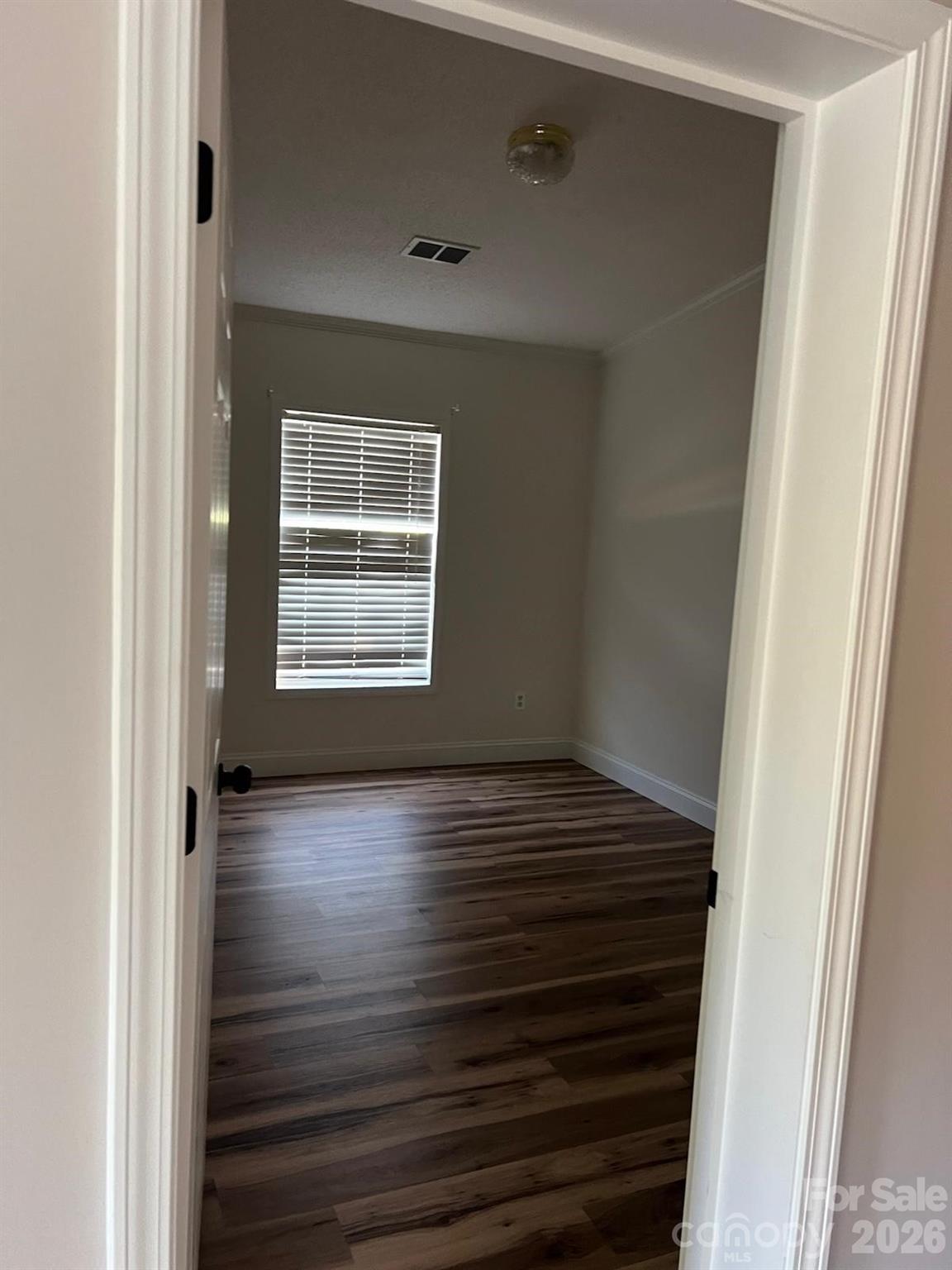 Single Family Residence at 322 Woodcrest Drive, York, photo 14 of 24