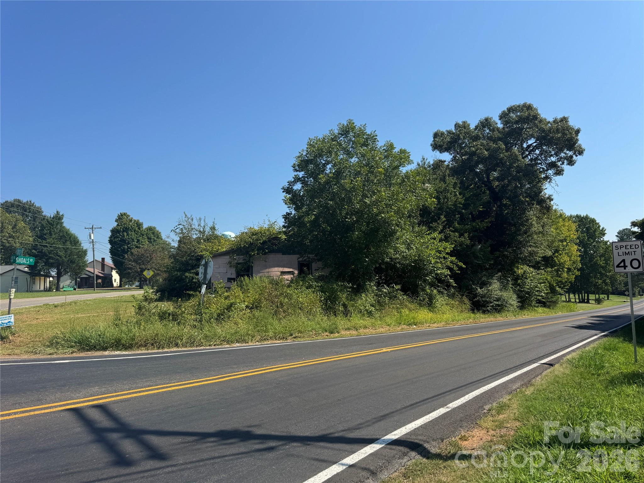 Across Bandys Crossroads. - 1558 Buffalo Shoals Road, Catawba