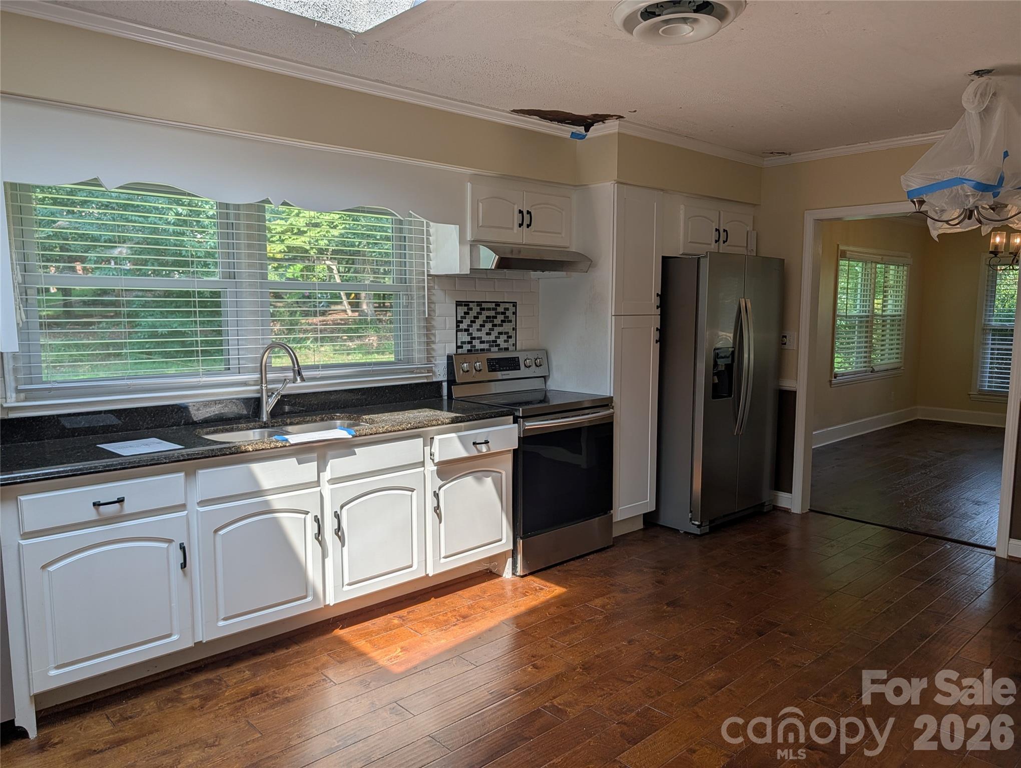 Single Family Residence at 220 Augusta Drive, Statesville, photo 8 of 35