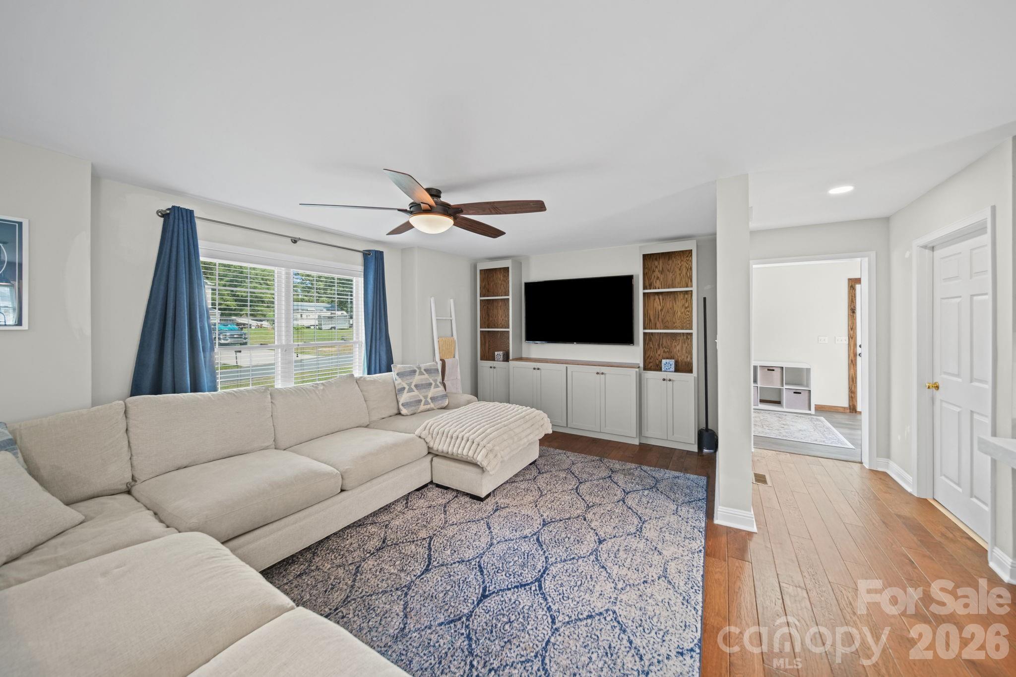 Single Family Residence at 708 Paint Circle, Oakboro, photo 9 of 48
