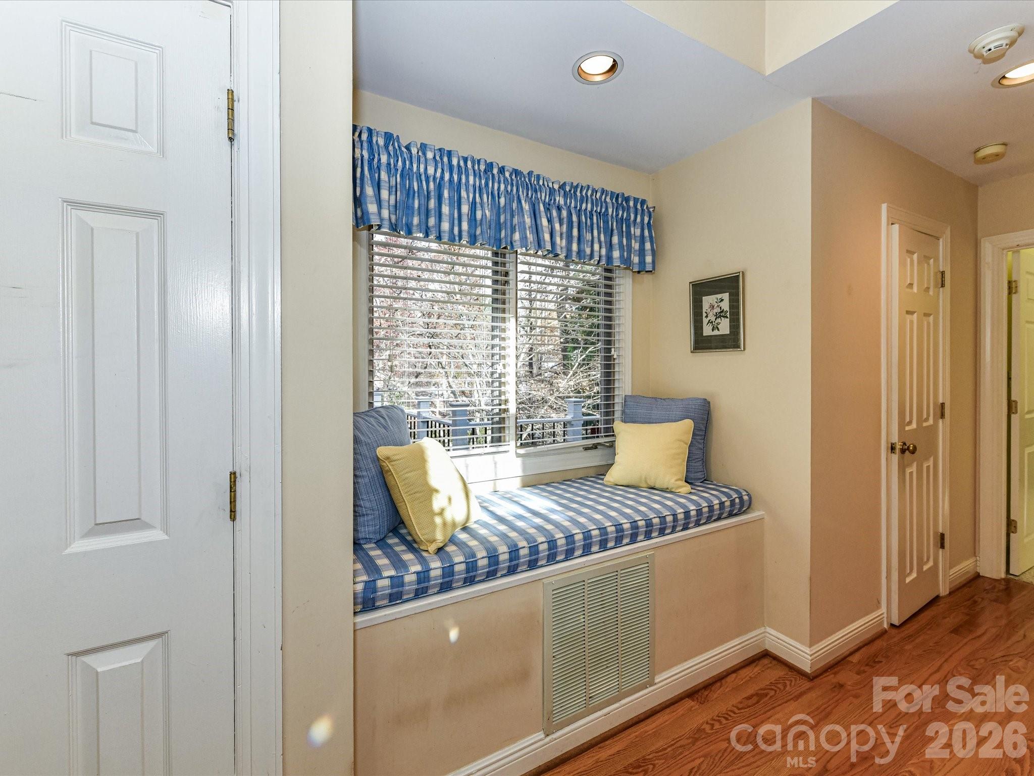 Single Family Residence at 7769 Dellinger Road, Denver, photo 13 of 35