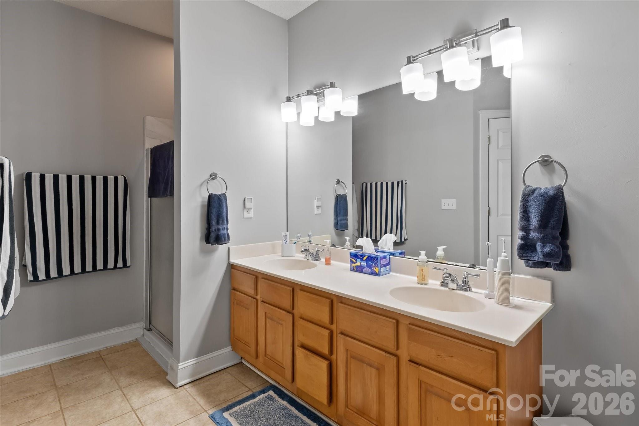 Single Family Residence at 13502 Glencreek Lane, Huntersville, photo 19 of 34