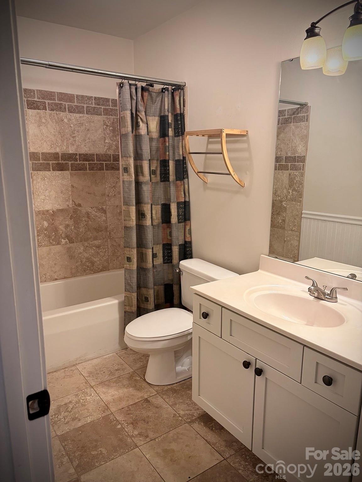 Condominium at 17811 Half Moon Lane, Cornelius, photo 6 of 6