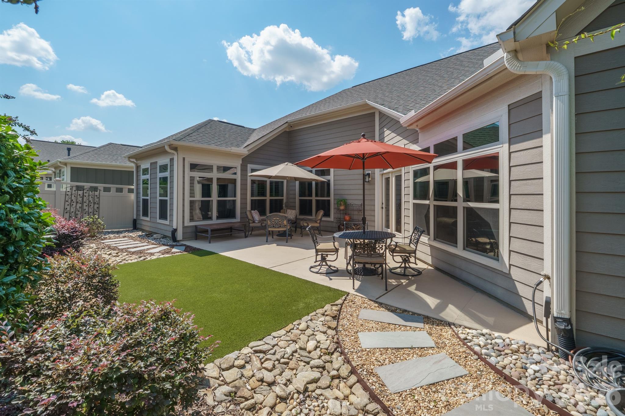 Single Family Residence at 2205 Lincolnshire Lane, Waxhaw, photo 32 of 39