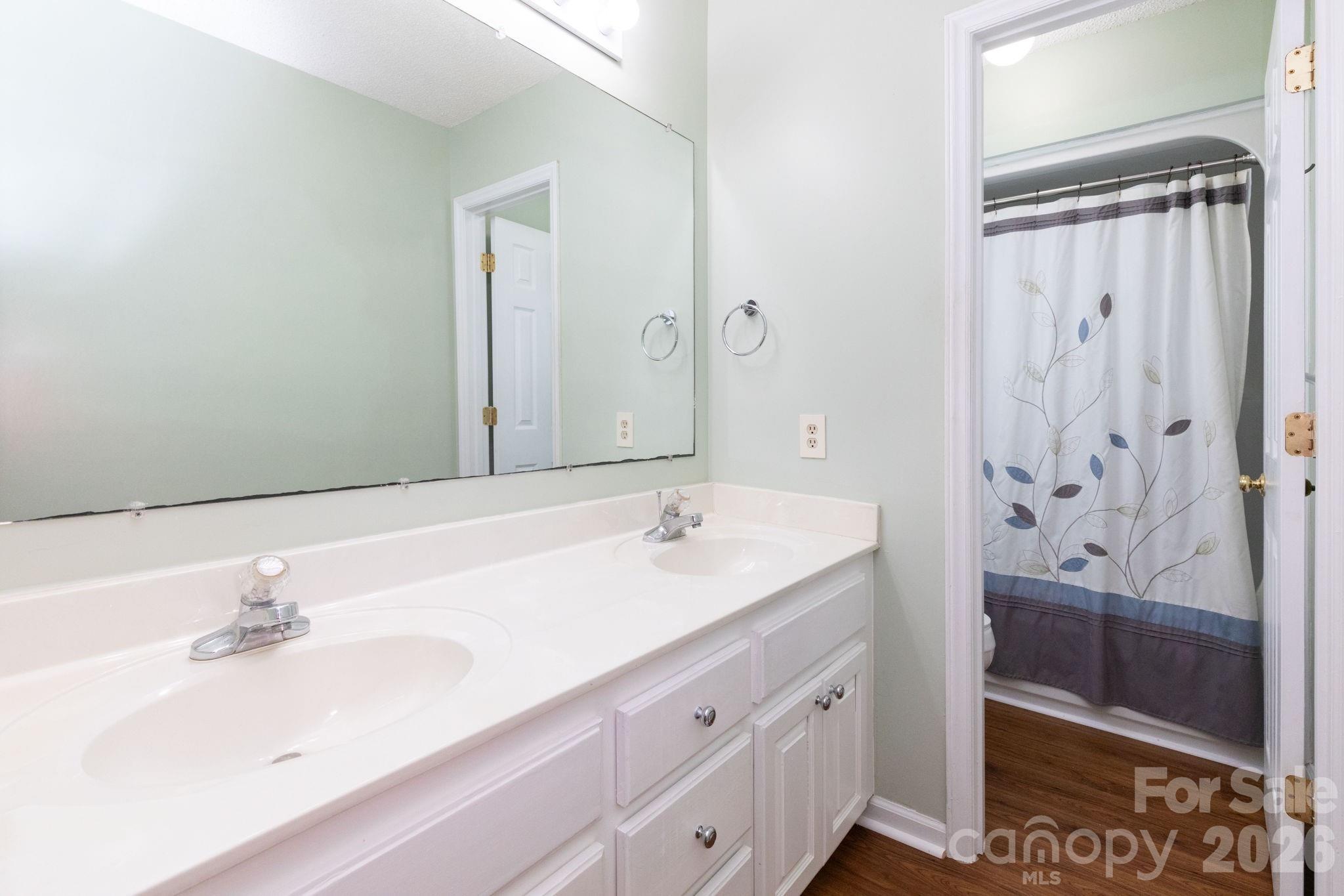 Single Family Residence at 2507 Ashley Court, Belmont, photo 11 of 46