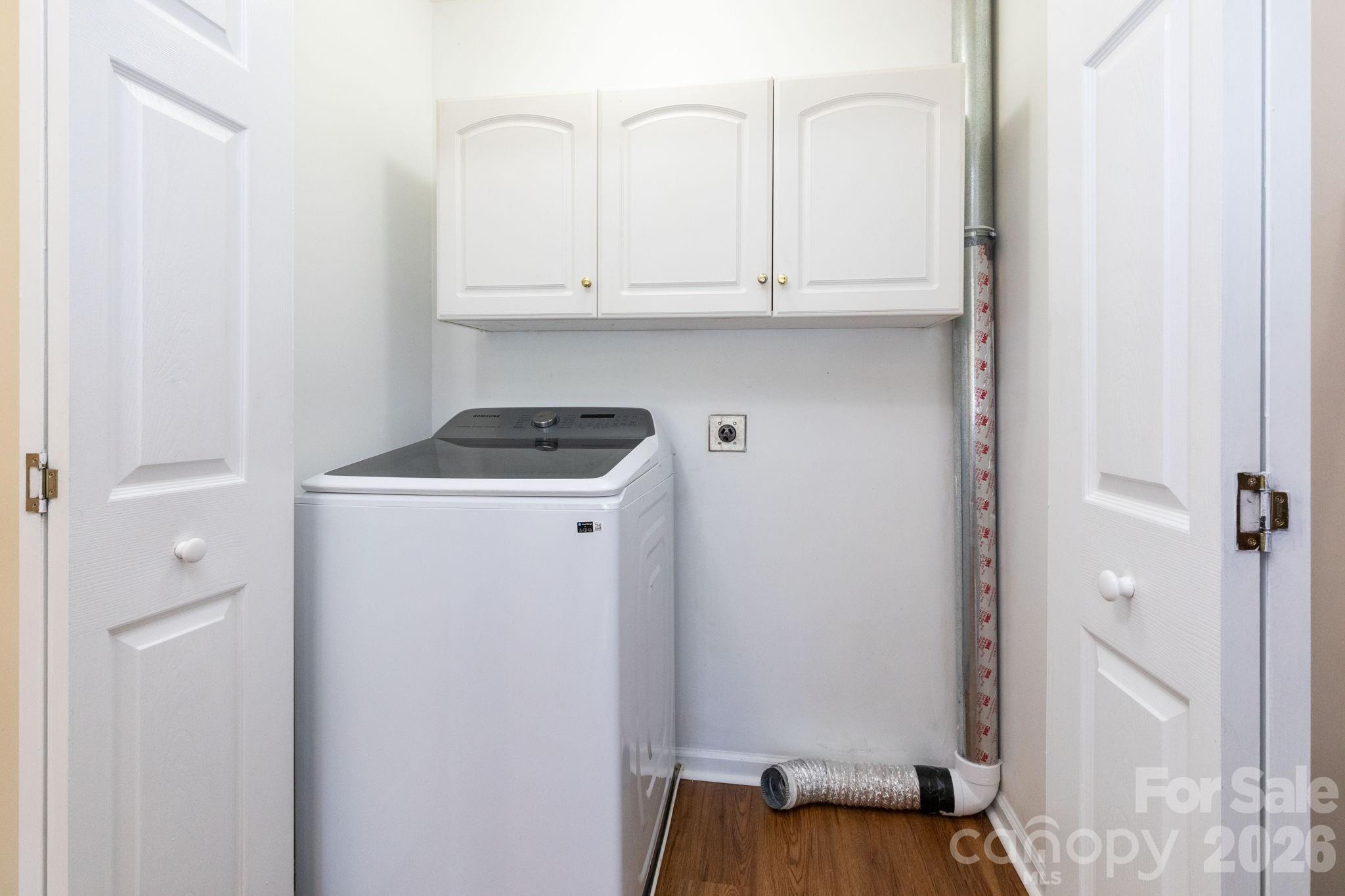 Single Family Residence at 2507 Ashley Court, Belmont, photo 12 of 46