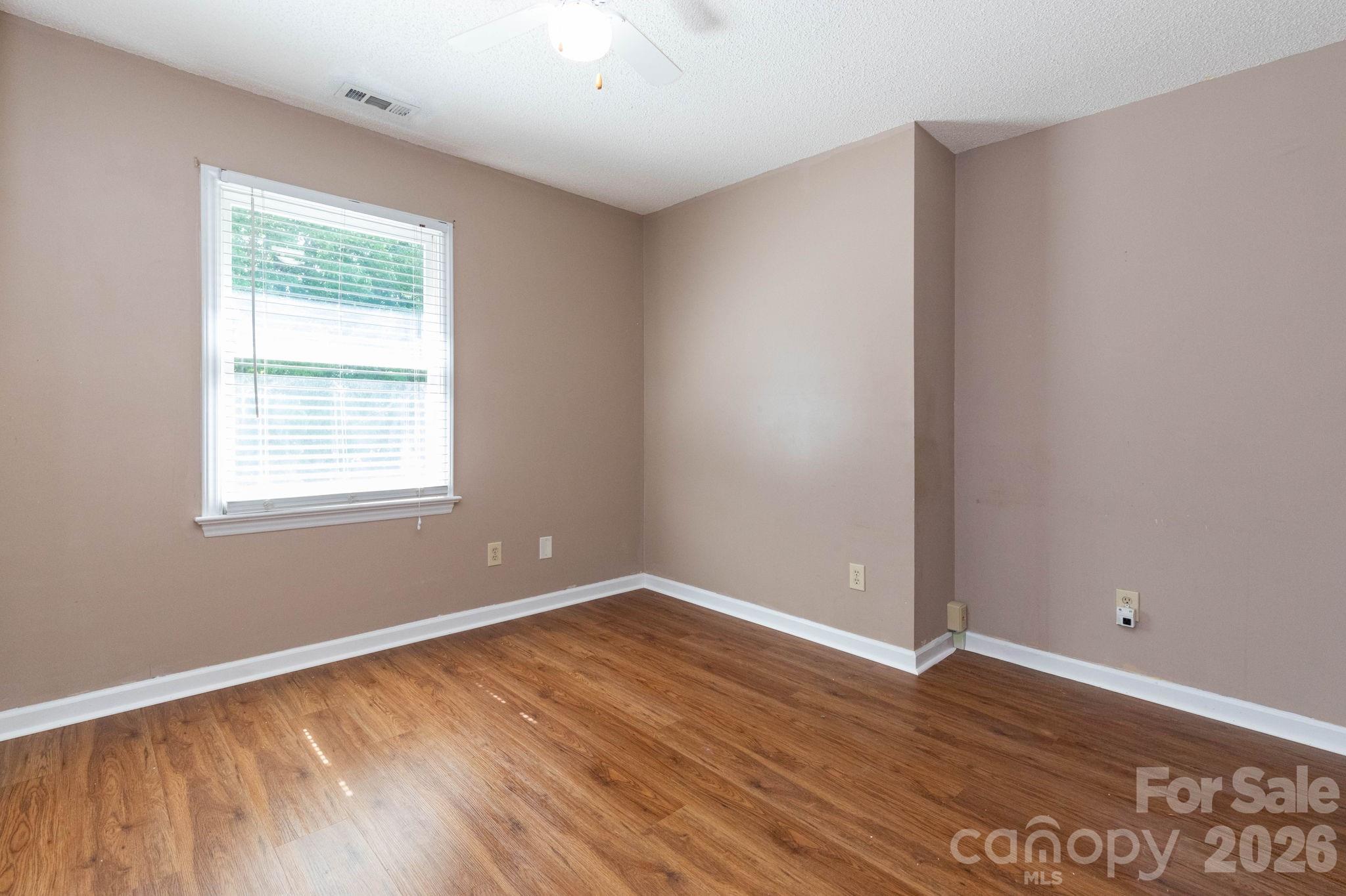 Single Family Residence at 2507 Ashley Court, Belmont, photo 23 of 46
