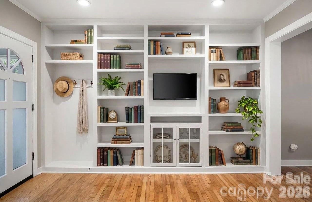 Virtually staged but imagine the possibilities! - 101 Olney Road, Asheville