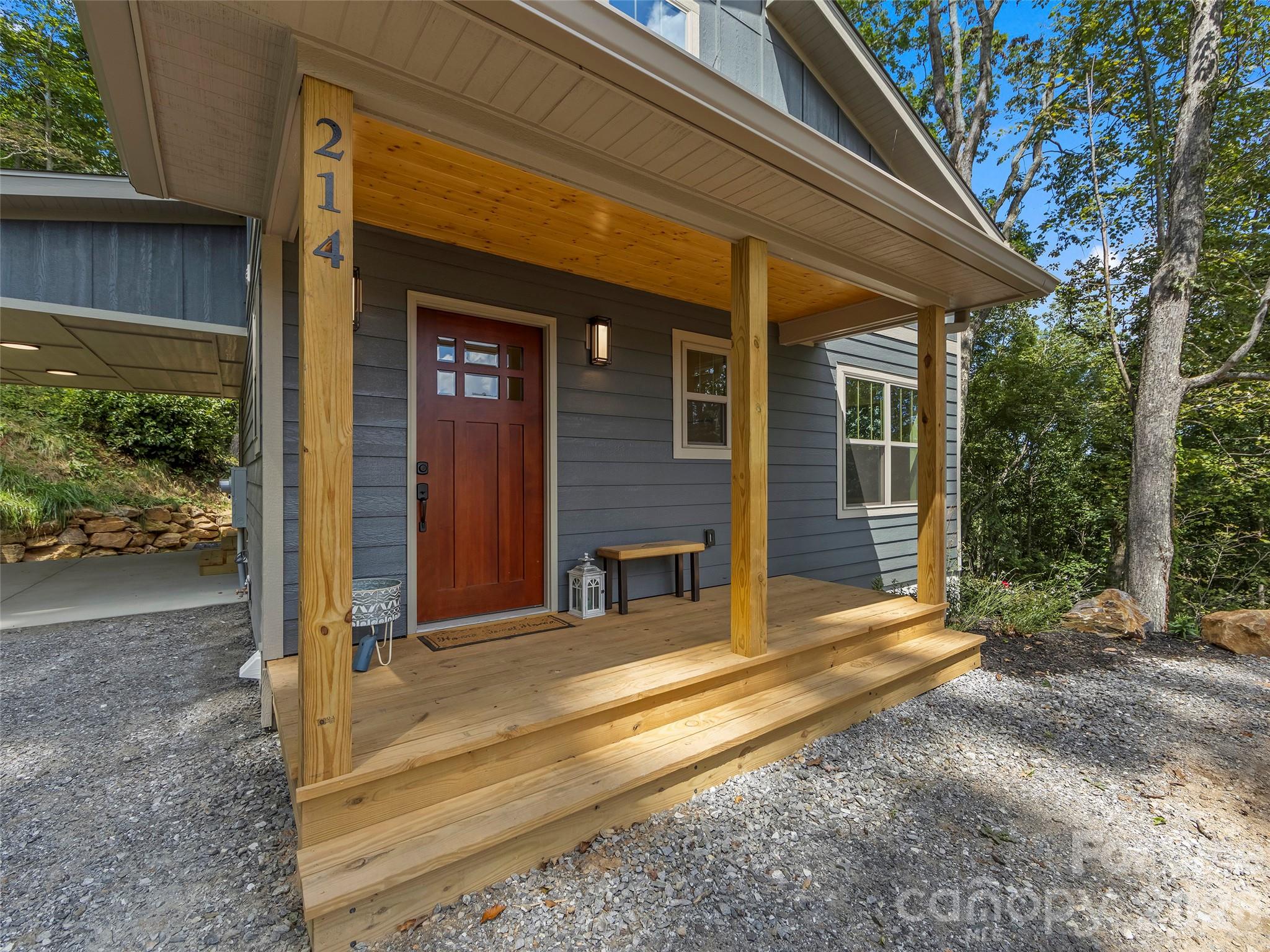 Single Family Residence at 214 Aster Ridge Drive, Waynesville, photo 3 of 39