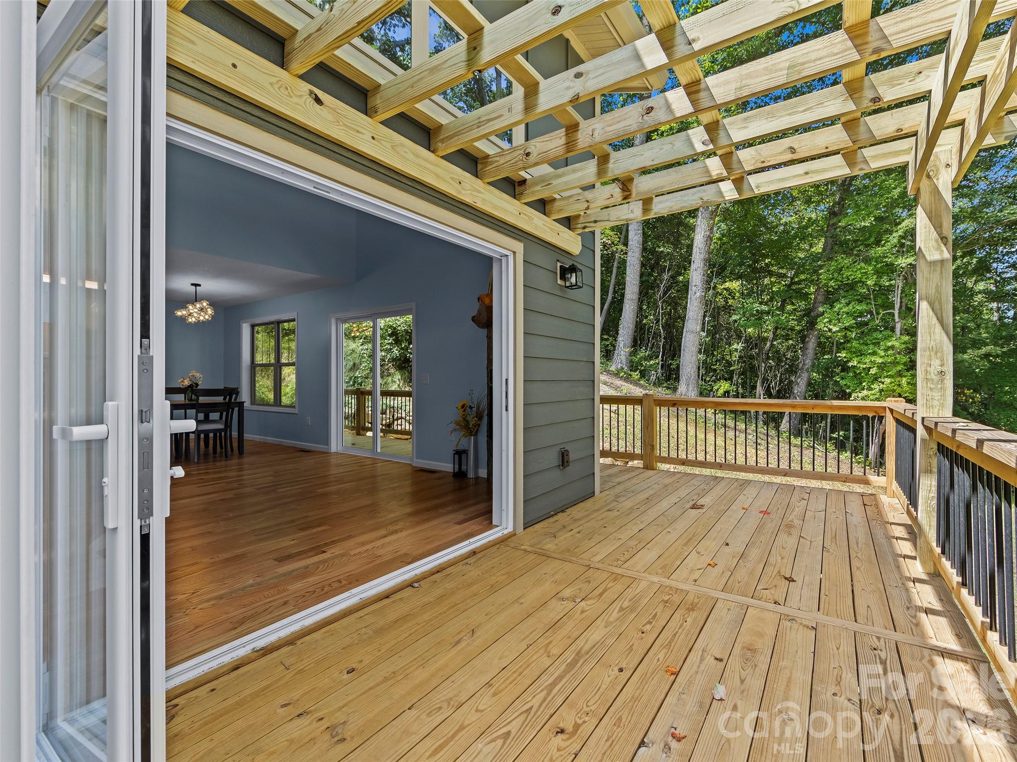 Single Family Residence at 214 Aster Ridge Drive, Waynesville, photo 9 of 39