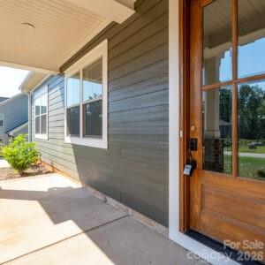 Front porch - 3216 Timber Run Lane, Maiden