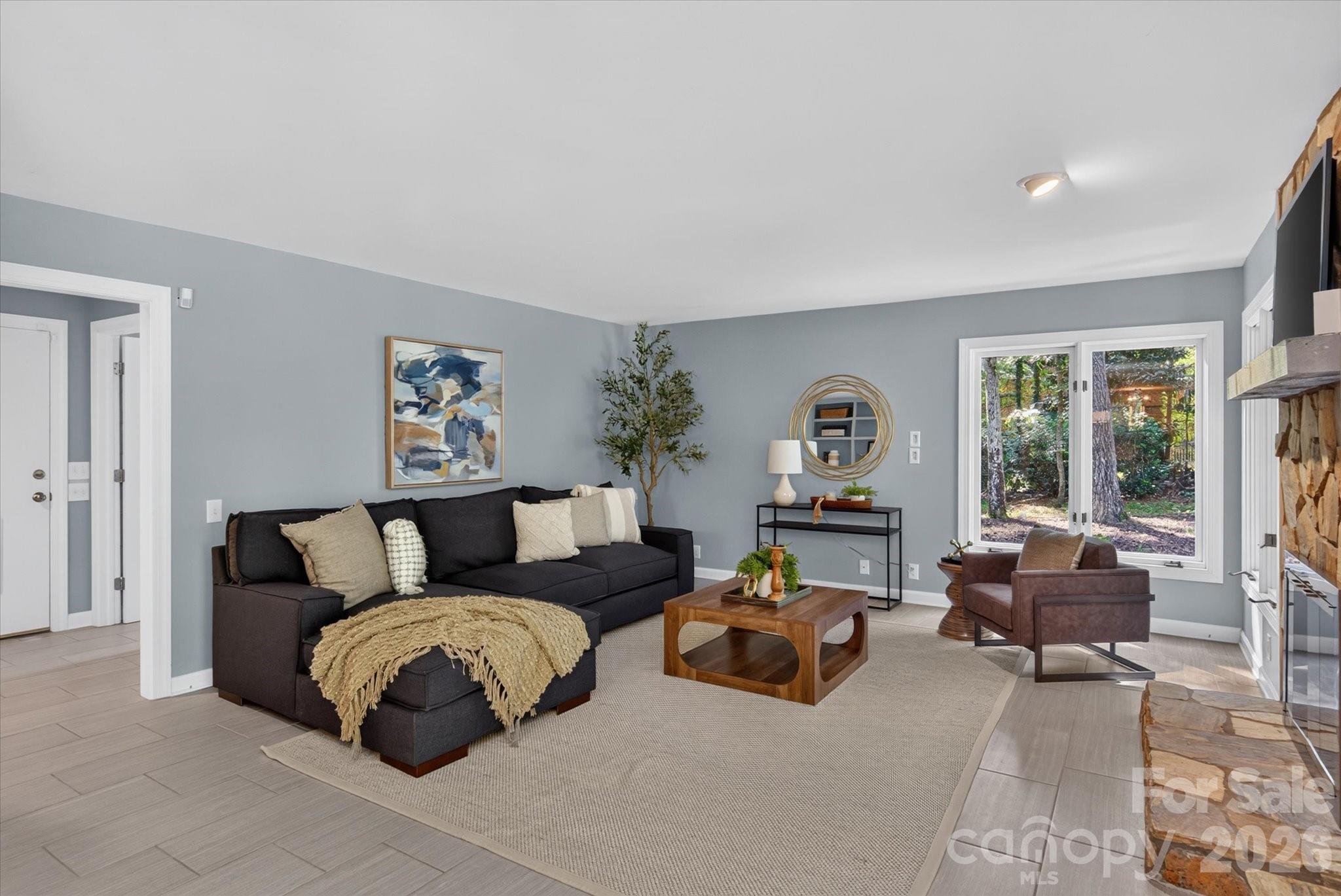 Single Family Residence at 4418 Horseshoe Bend, Matthews, photo 15 of 41