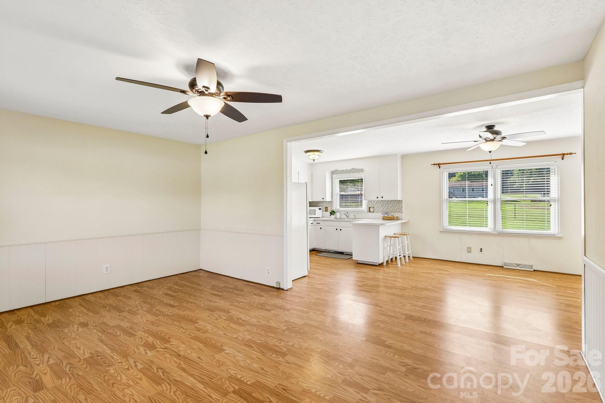Inviting and open living room - 5111 Hawthorne Lane, Shelby