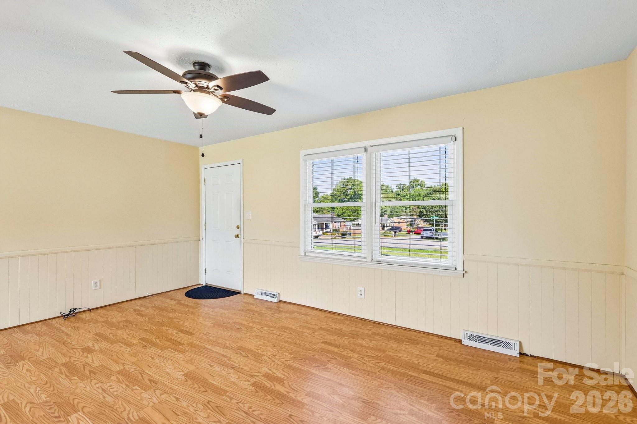 Single Family Residence at 5111 Hawthorne Lane, Shelby, photo 9 of 30
