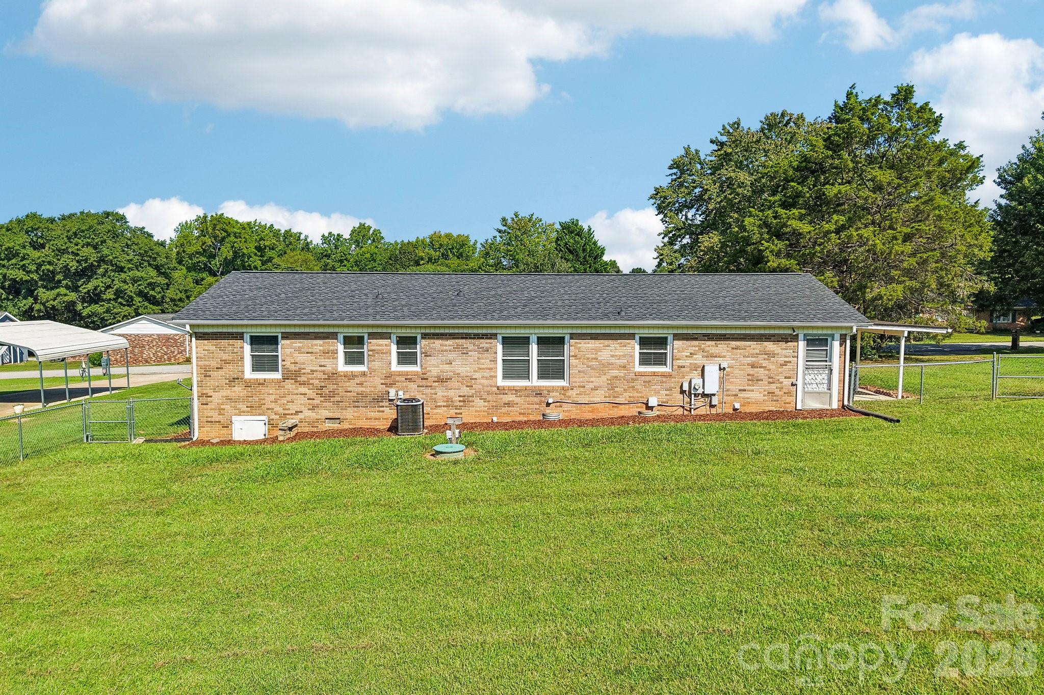 Single Family Residence at 5111 Hawthorne Lane, Shelby, photo 26 of 30