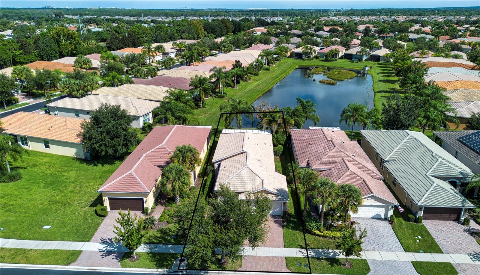 Aerial view of neighborhood - 15847 COBBLE MILL DR, WIMAUMA