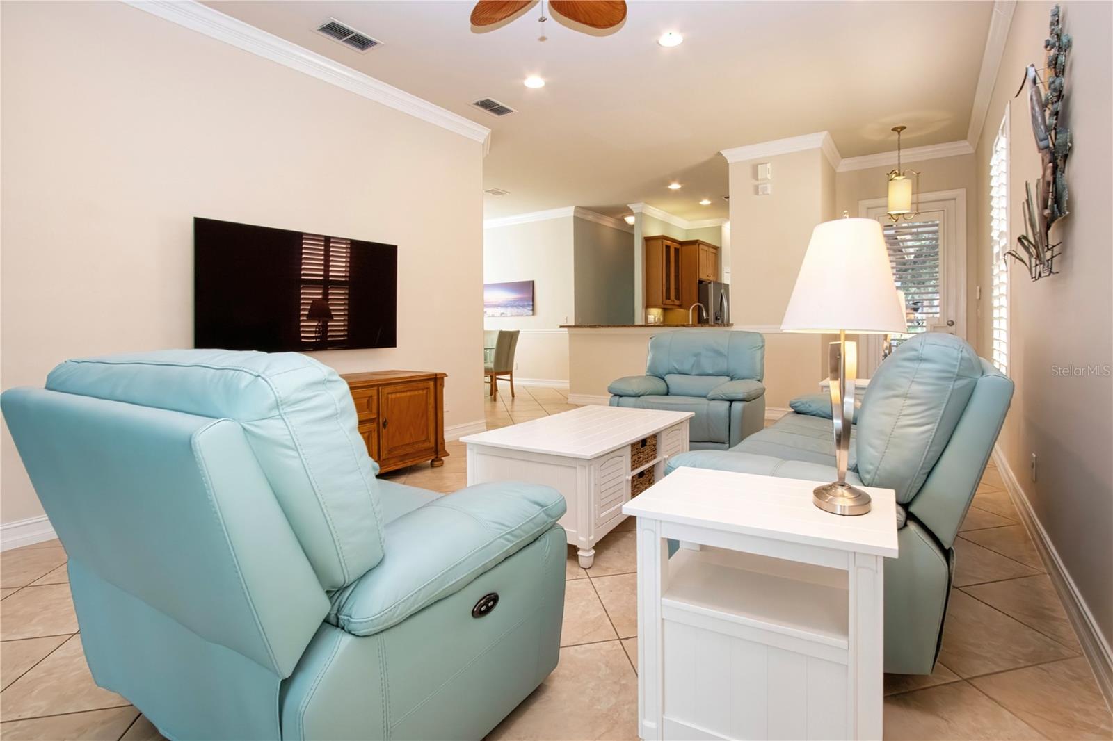 Open concept living! - 15847 COBBLE MILL DR, WIMAUMA