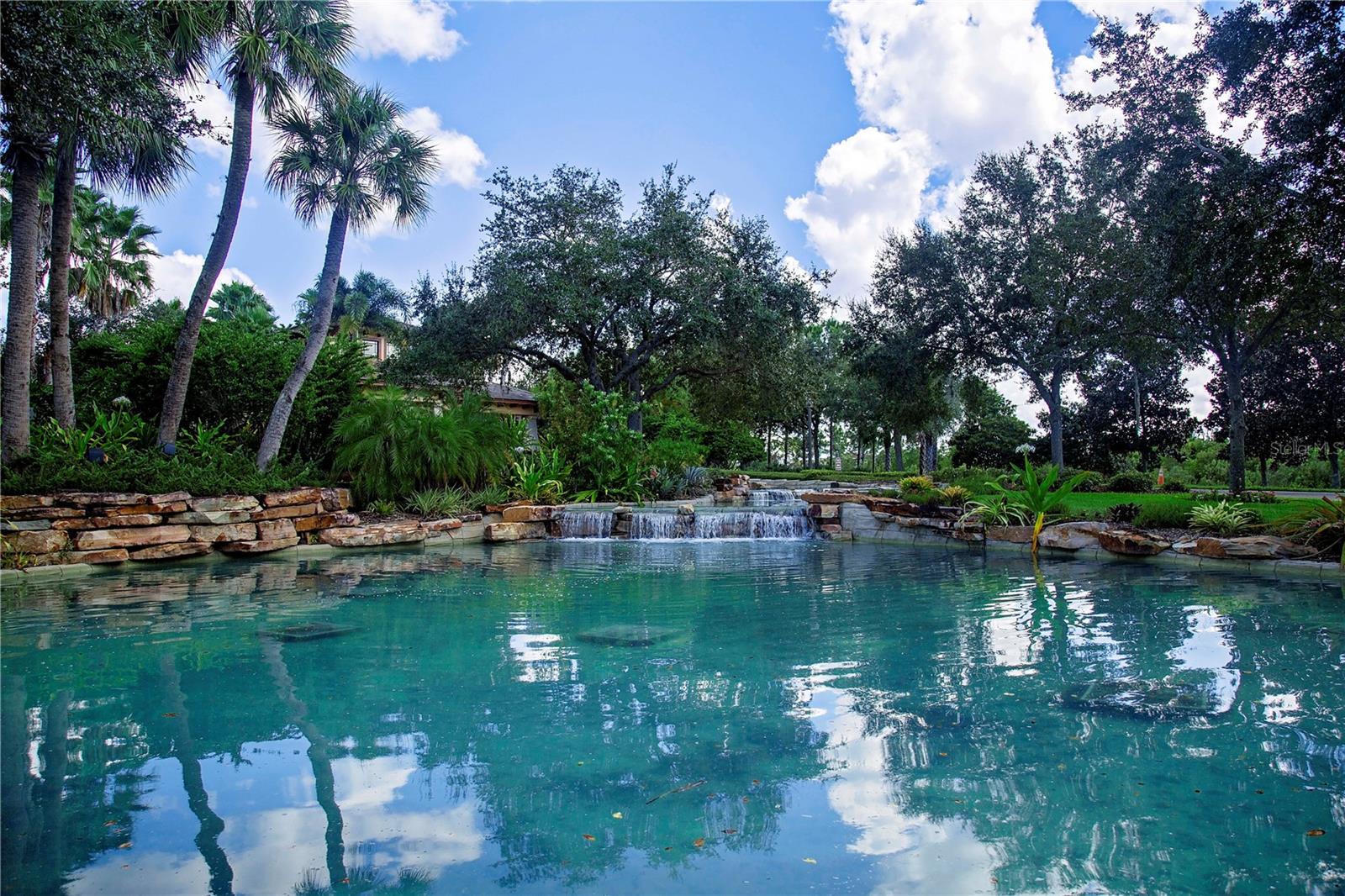 The community entrance curb appeal is unmatched - 15847 COBBLE MILL DR, WIMAUMA