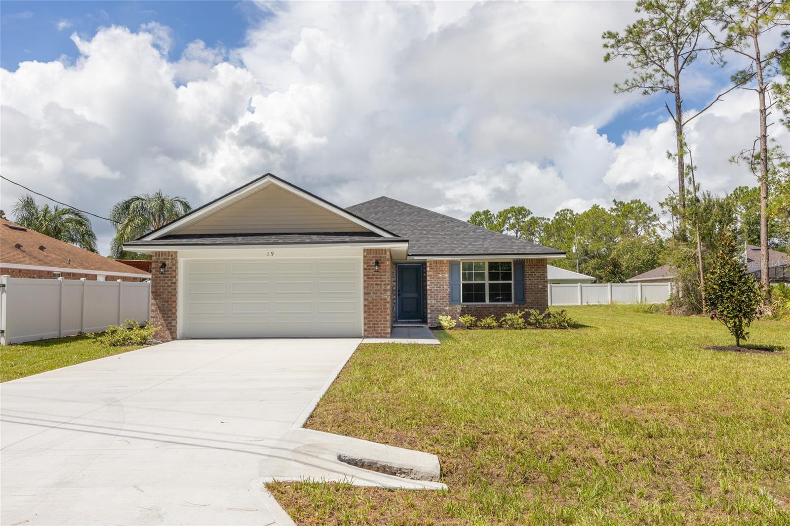 Single Family Residence at 19 SEDGEFIELD PATH S, PALM COAST