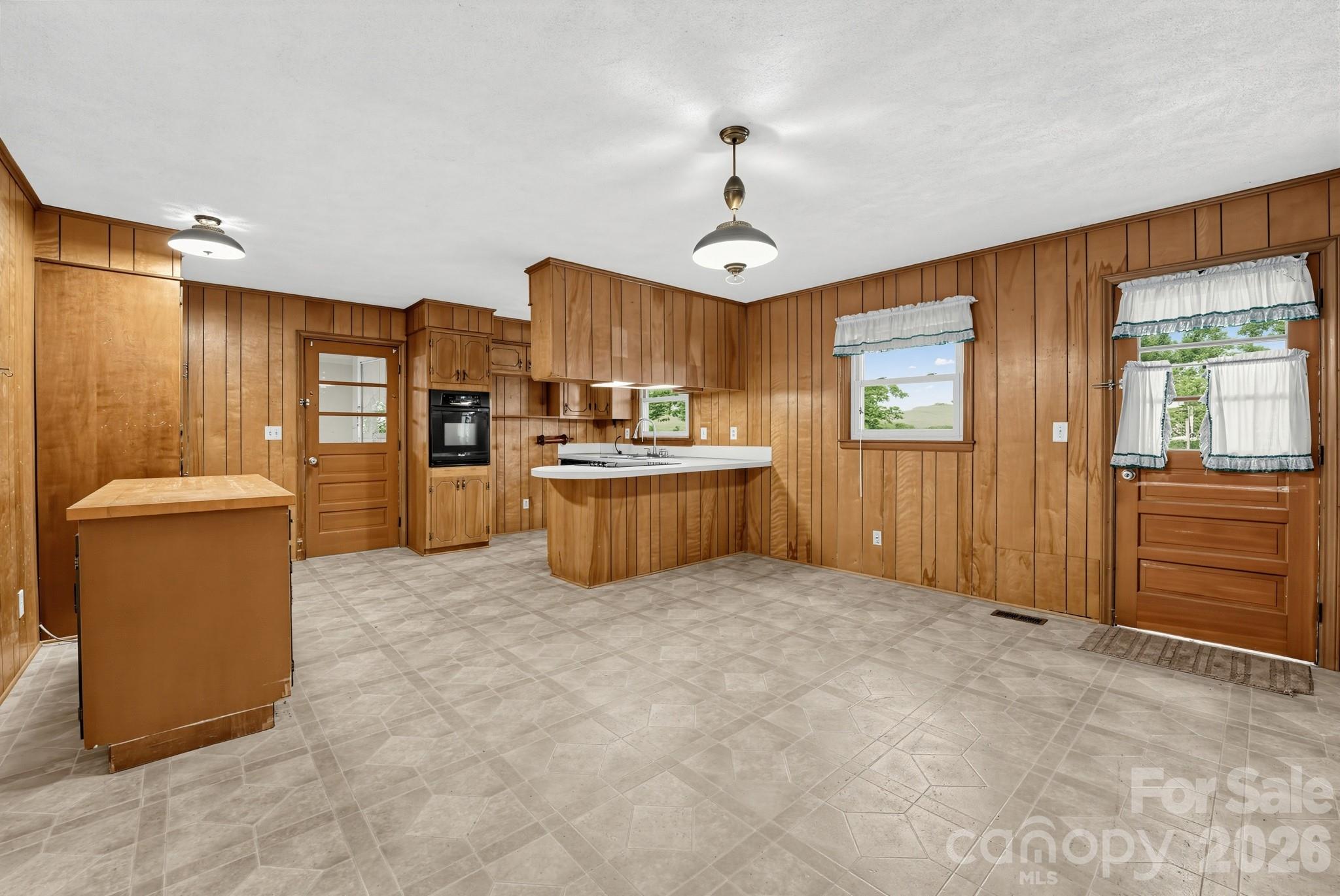 Single Family Residence at 204 Redding Road, Stanley, photo 15 of 16
