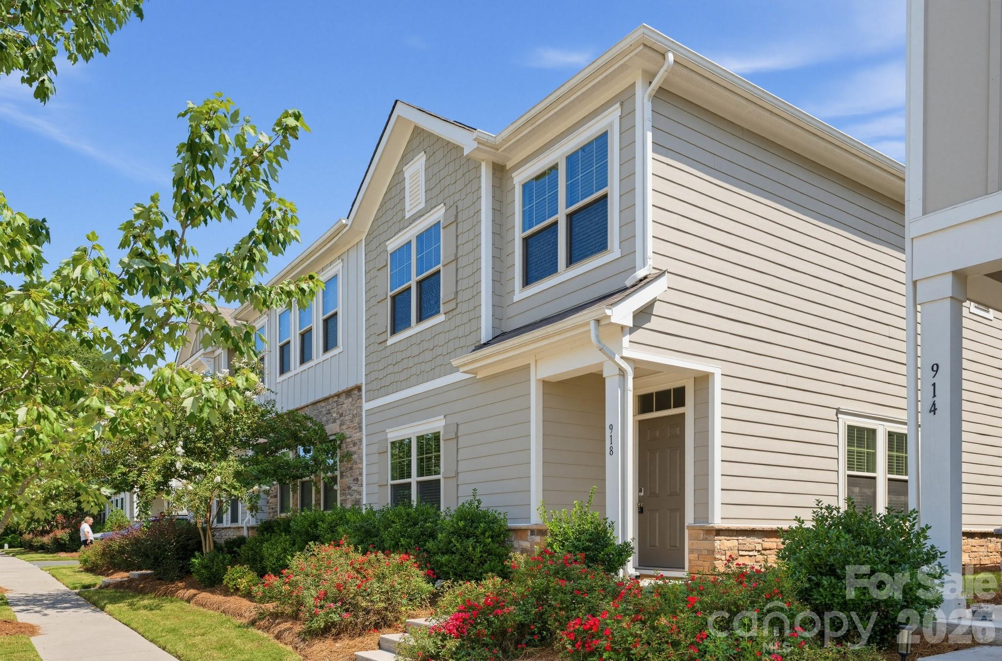 Townhouse at 918 Sagecroft Lane, Indian Trail, photo 2 of 16