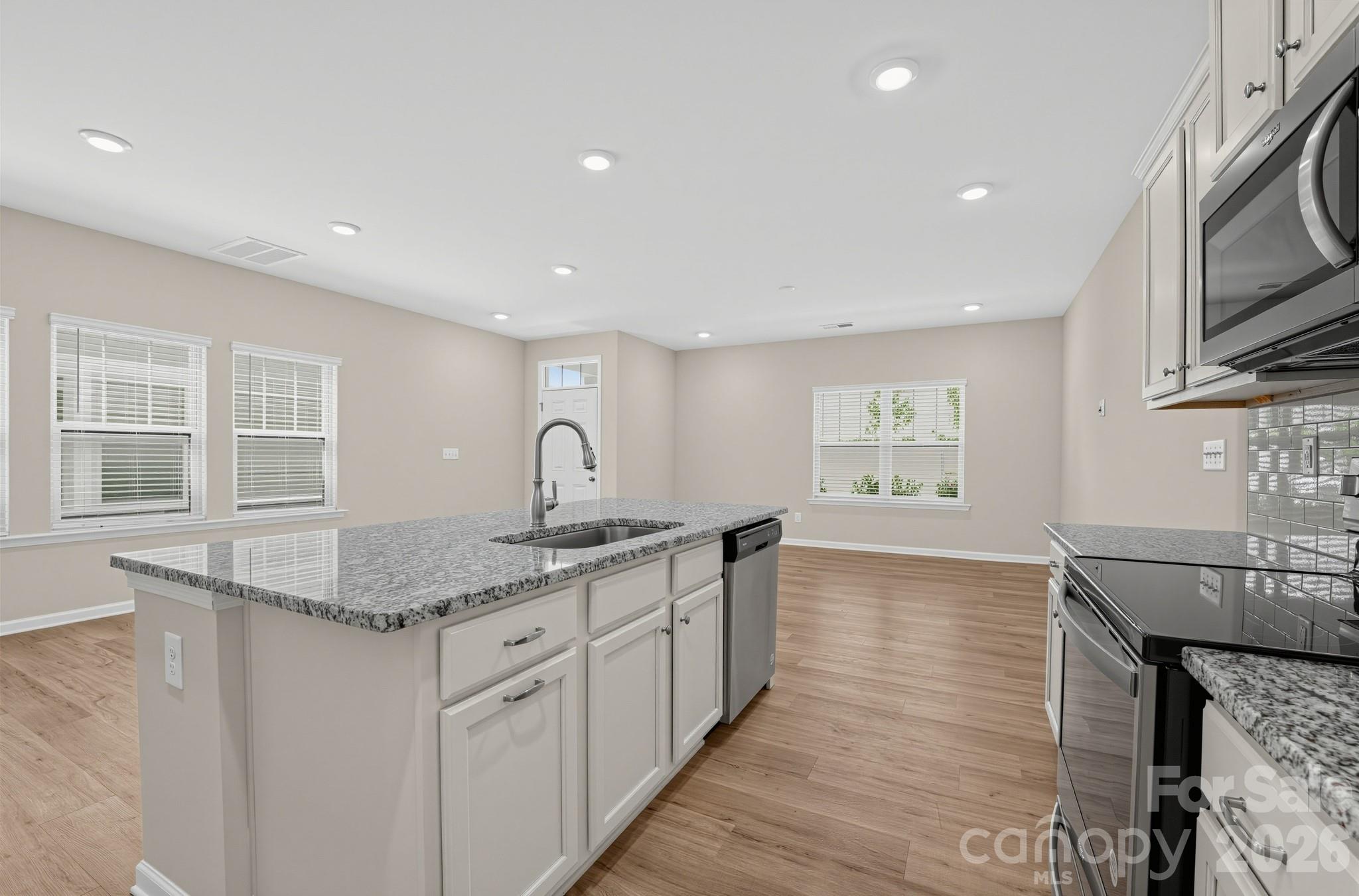 Townhouse at 918 Sagecroft Lane, Indian Trail, photo 7 of 16