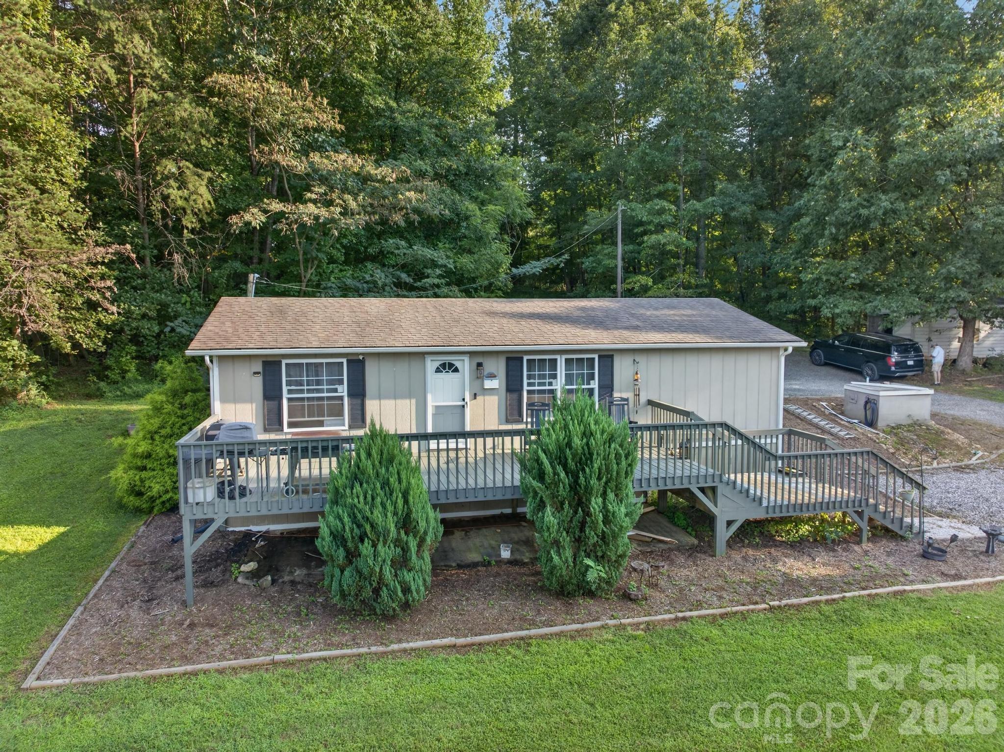 Single Family Residence at 2437 S Rosedale Drive, Lenoir, photo 5 of 45