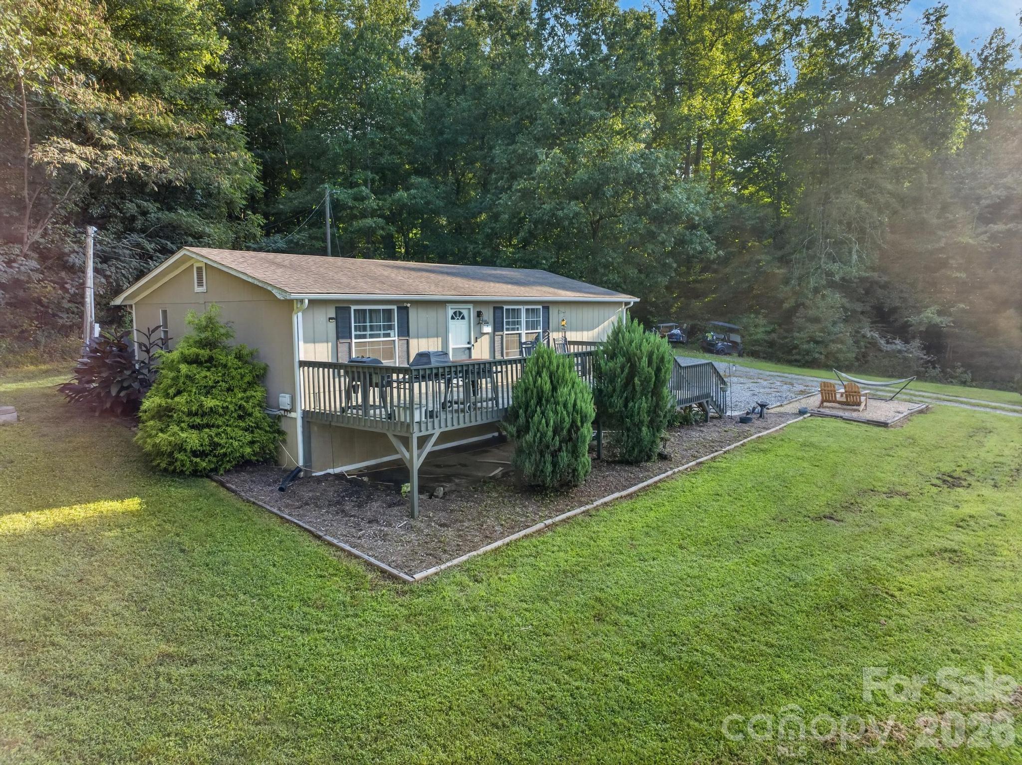 Single Family Residence at 2437 S Rosedale Drive, Lenoir, photo 12 of 45