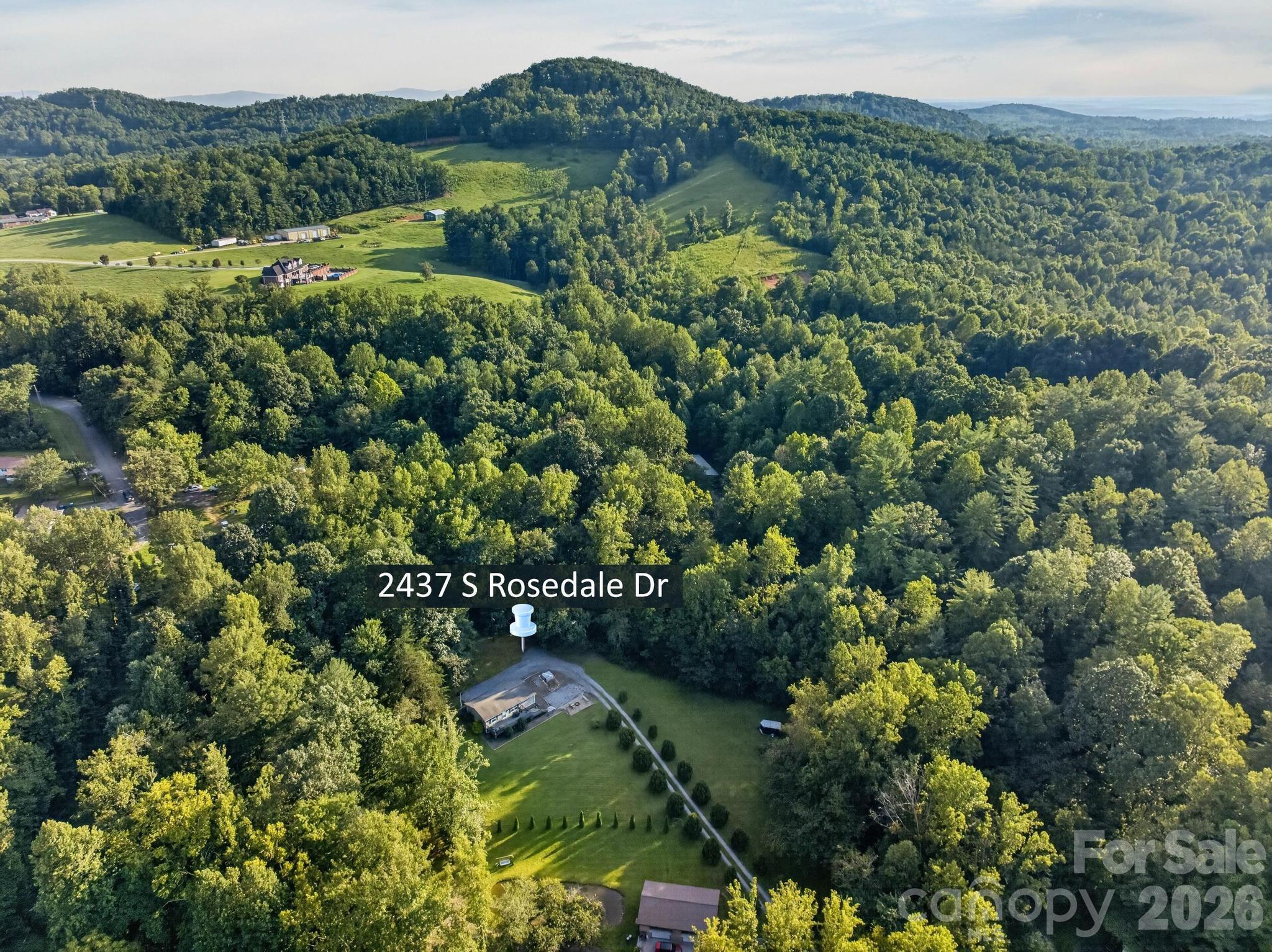 Single Family Residence at 2437 S Rosedale Drive, Lenoir, photo 15 of 45