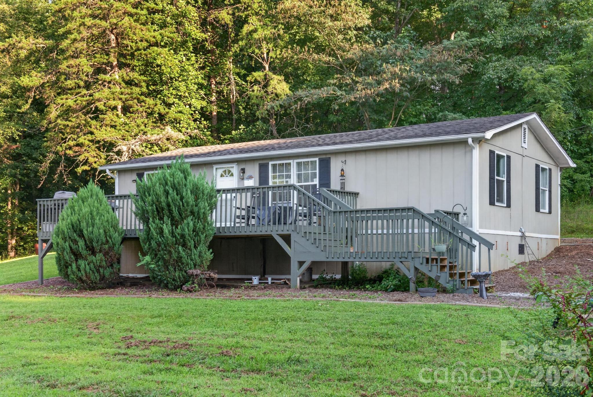 Single Family Residence at 2437 S Rosedale Drive, Lenoir, photo 19 of 45