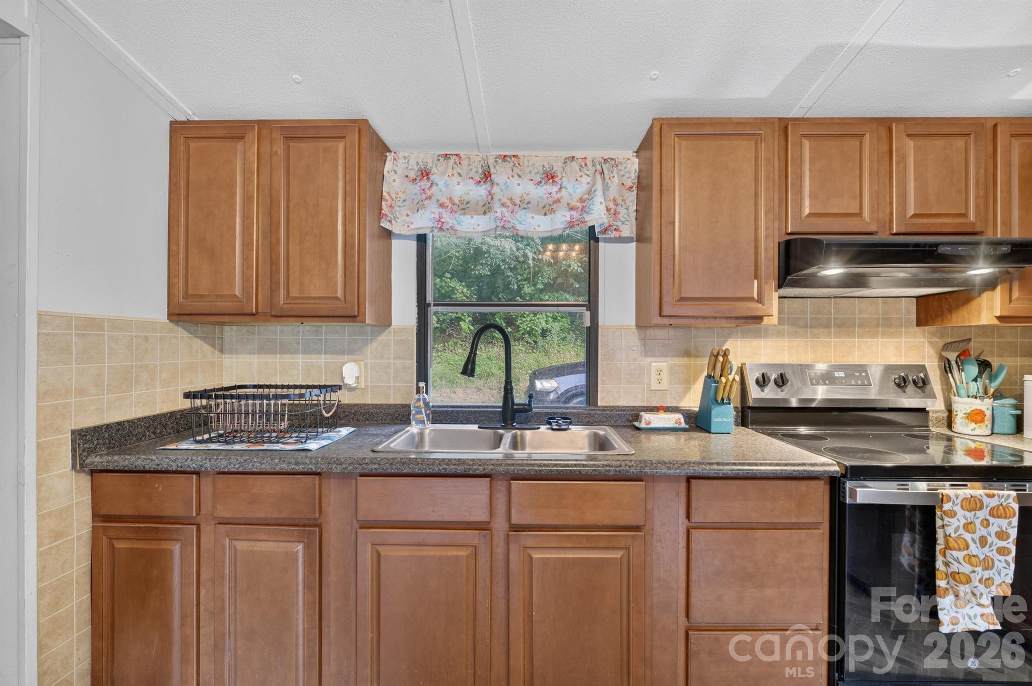 Single Family Residence at 2437 S Rosedale Drive, Lenoir, photo 34 of 45
