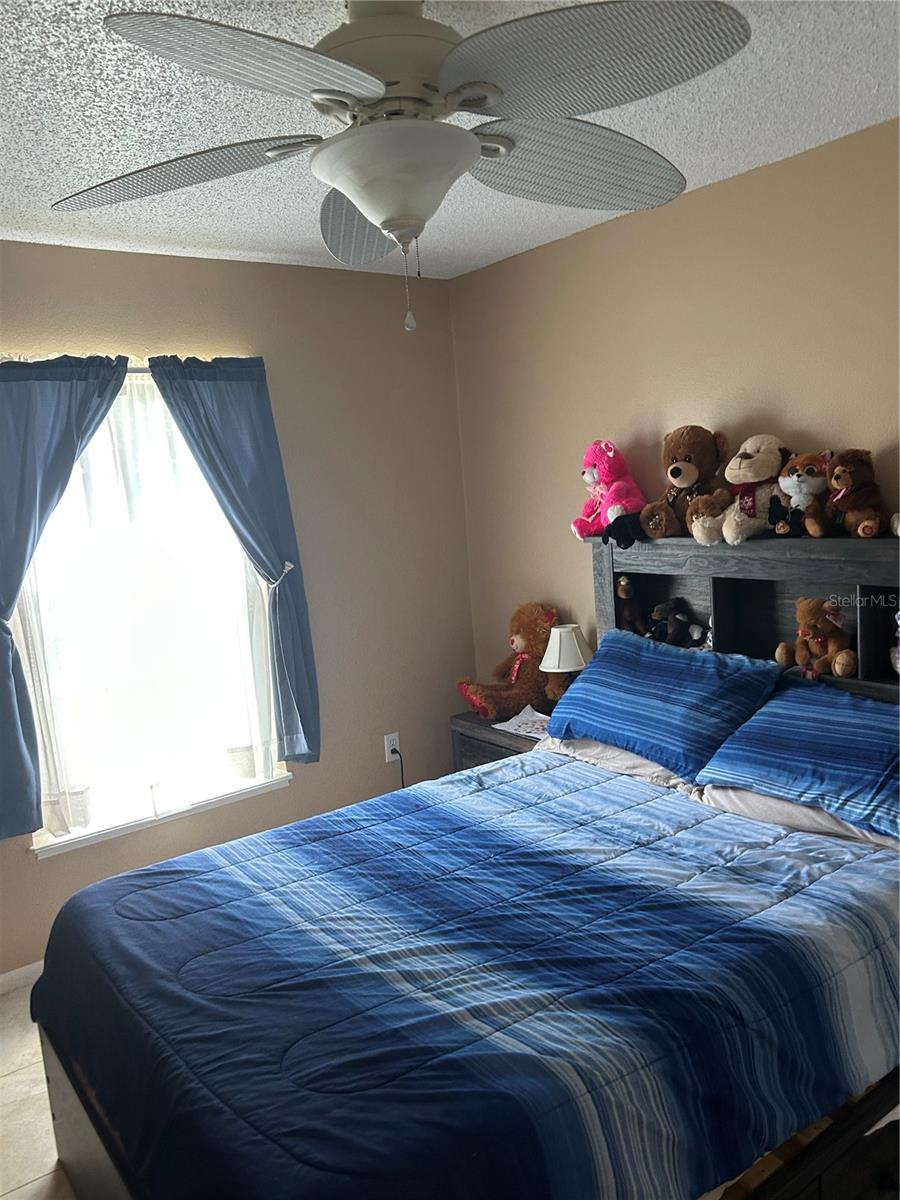 Single Family Residence at 1116 ORNE CT, KISSIMMEE, photo 14 of 39