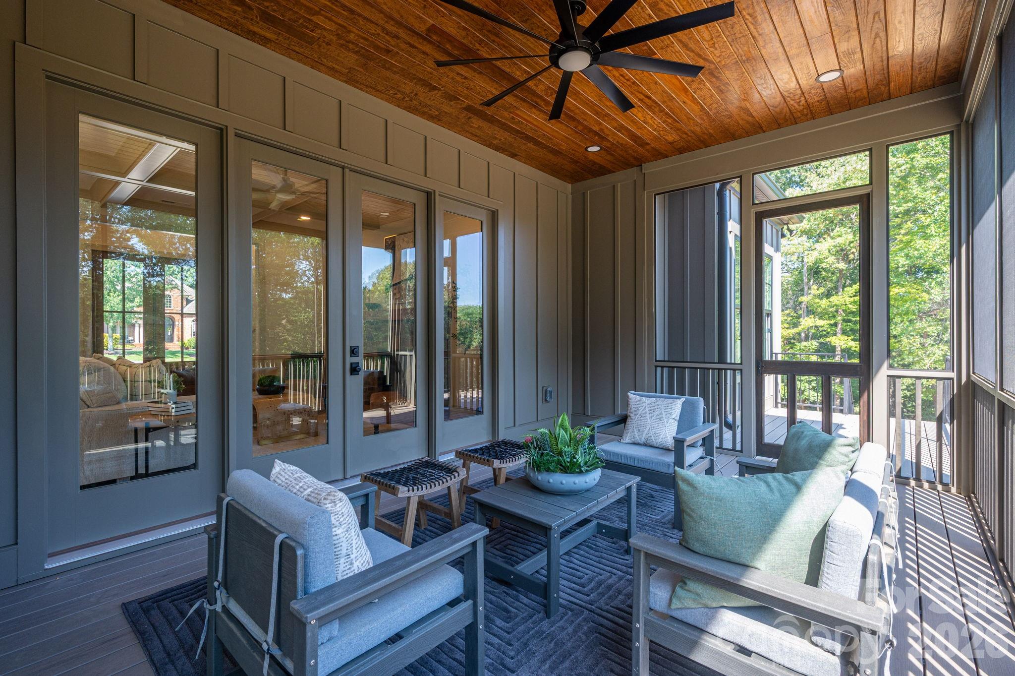 Single Family Residence at 126 Lake Mist Drive, Belmont, photo 17 of 47